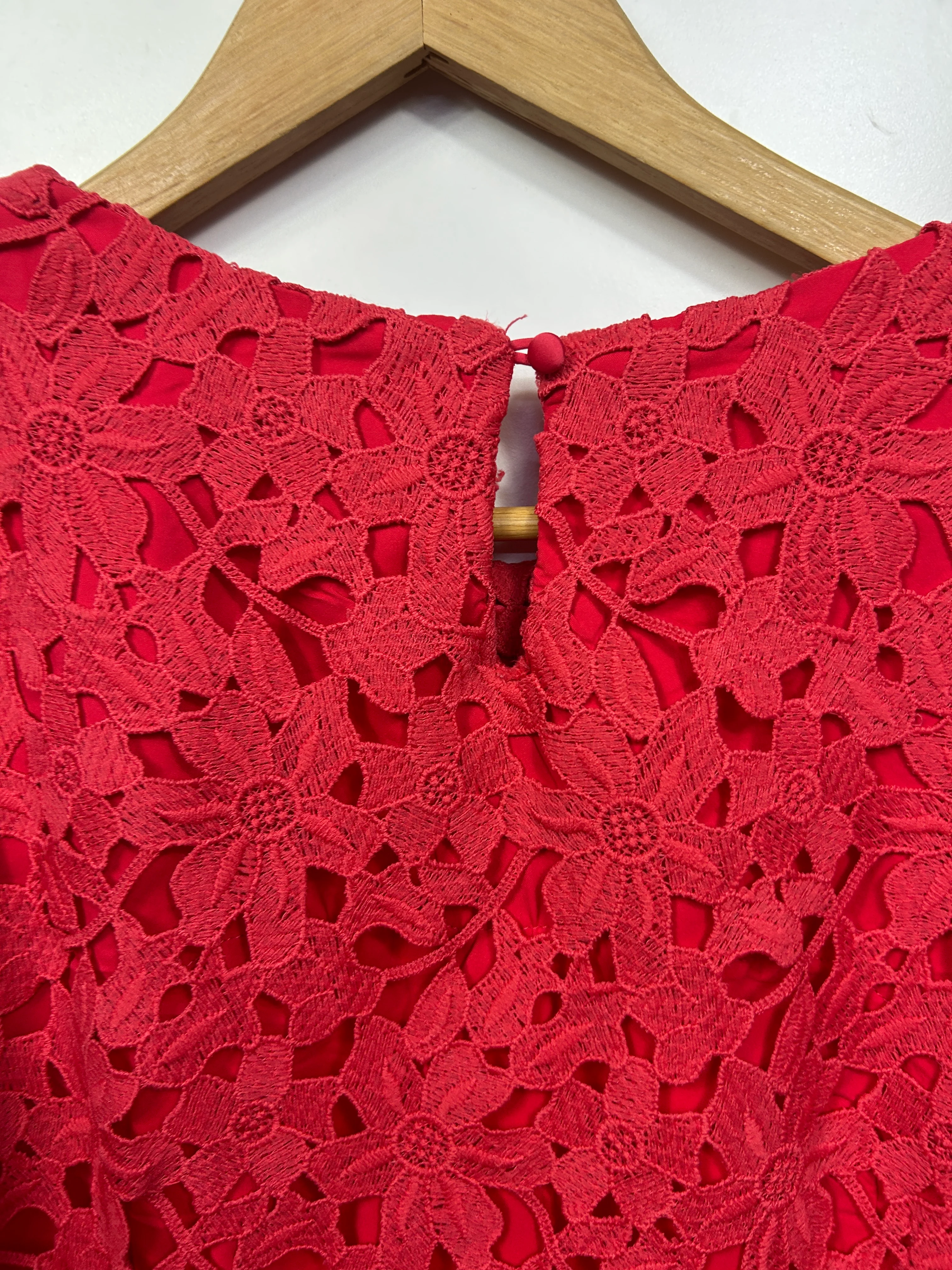 Target Dress Size 14 Red Crochet Overlay Sleeveless - Image 4