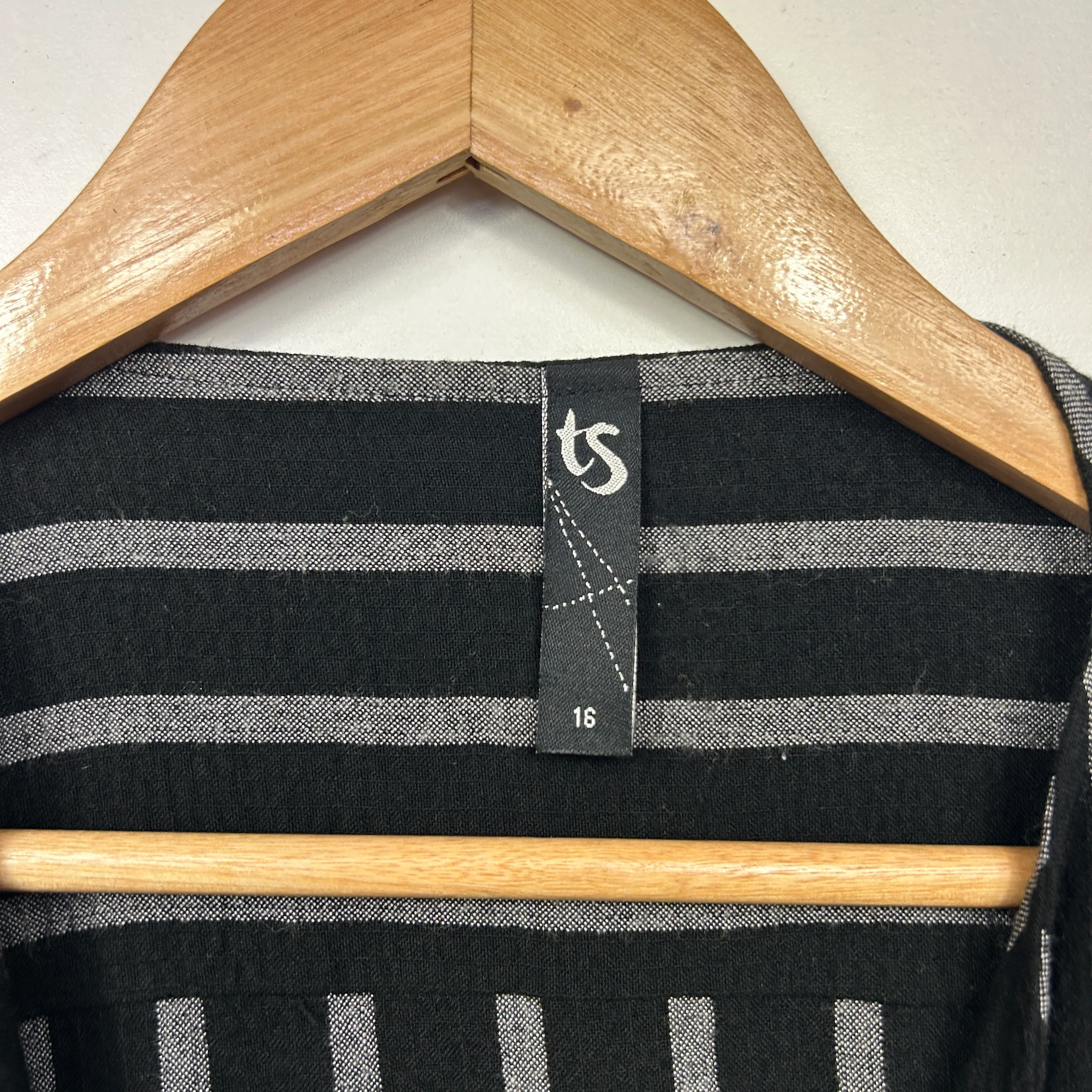 Taking Shape Dress Size 16 Grey Striped Pockets Viscose Blend Midi Length - Image 3