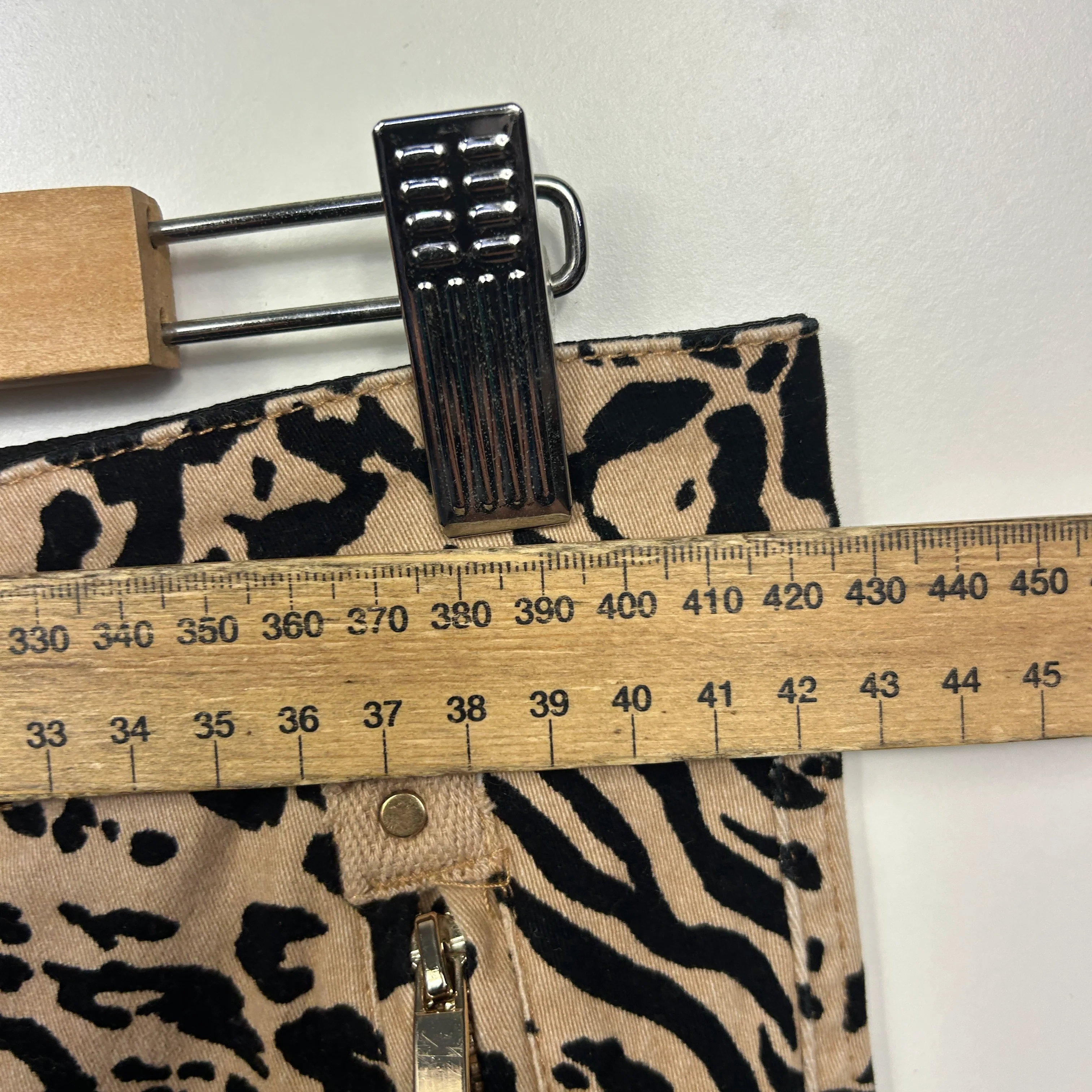 Rockmans Shorts Size 14 Beige Black Zebra Print Elastic Waist Zip Fly - Image 6