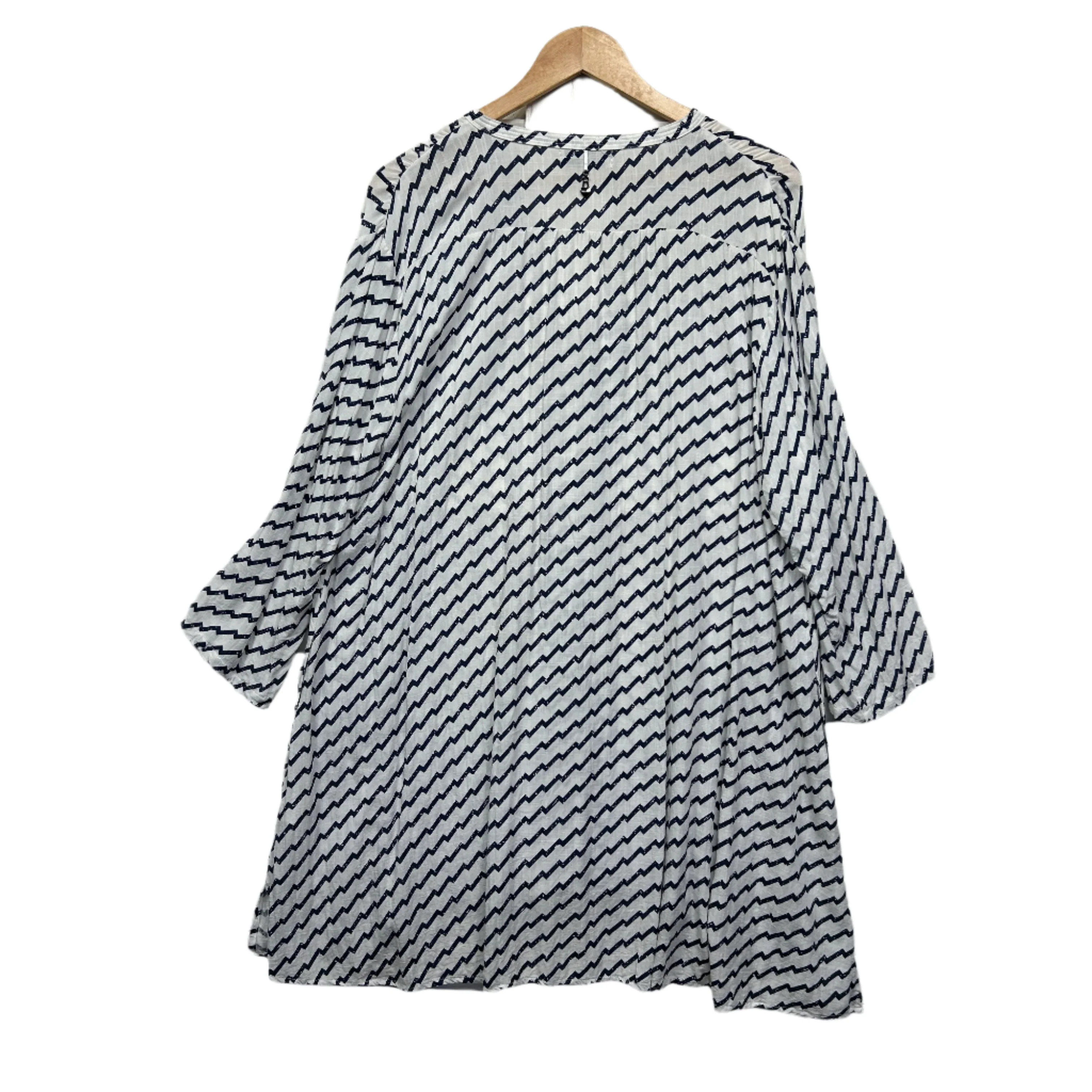 Luna Sky Top Size 16 Blue White Striped Long Sleeve Rayon - Image 2