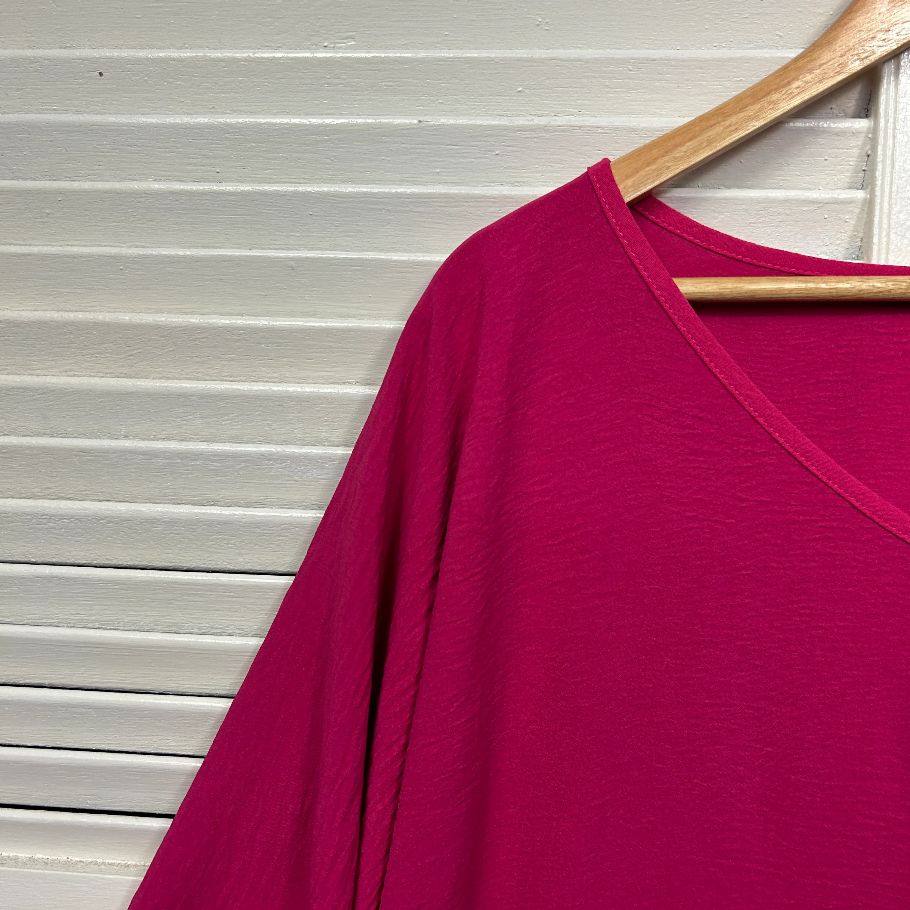 Shein Curve Top Size 16 0XL Pink 3/4 Sleeve - Image 3
