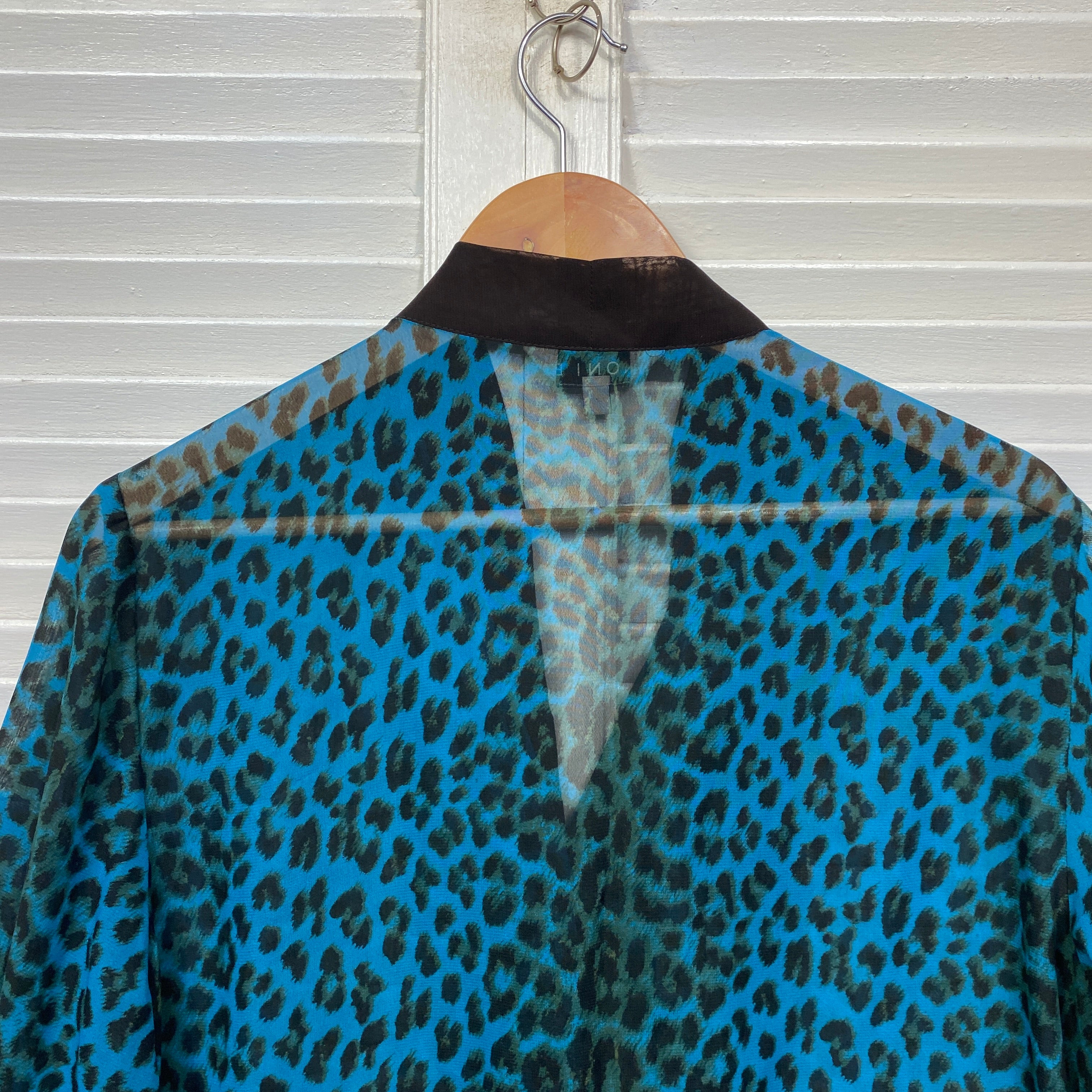 Noni B Top Size 16 Long Sleeve Sheer Teal Animal Print - Image 6