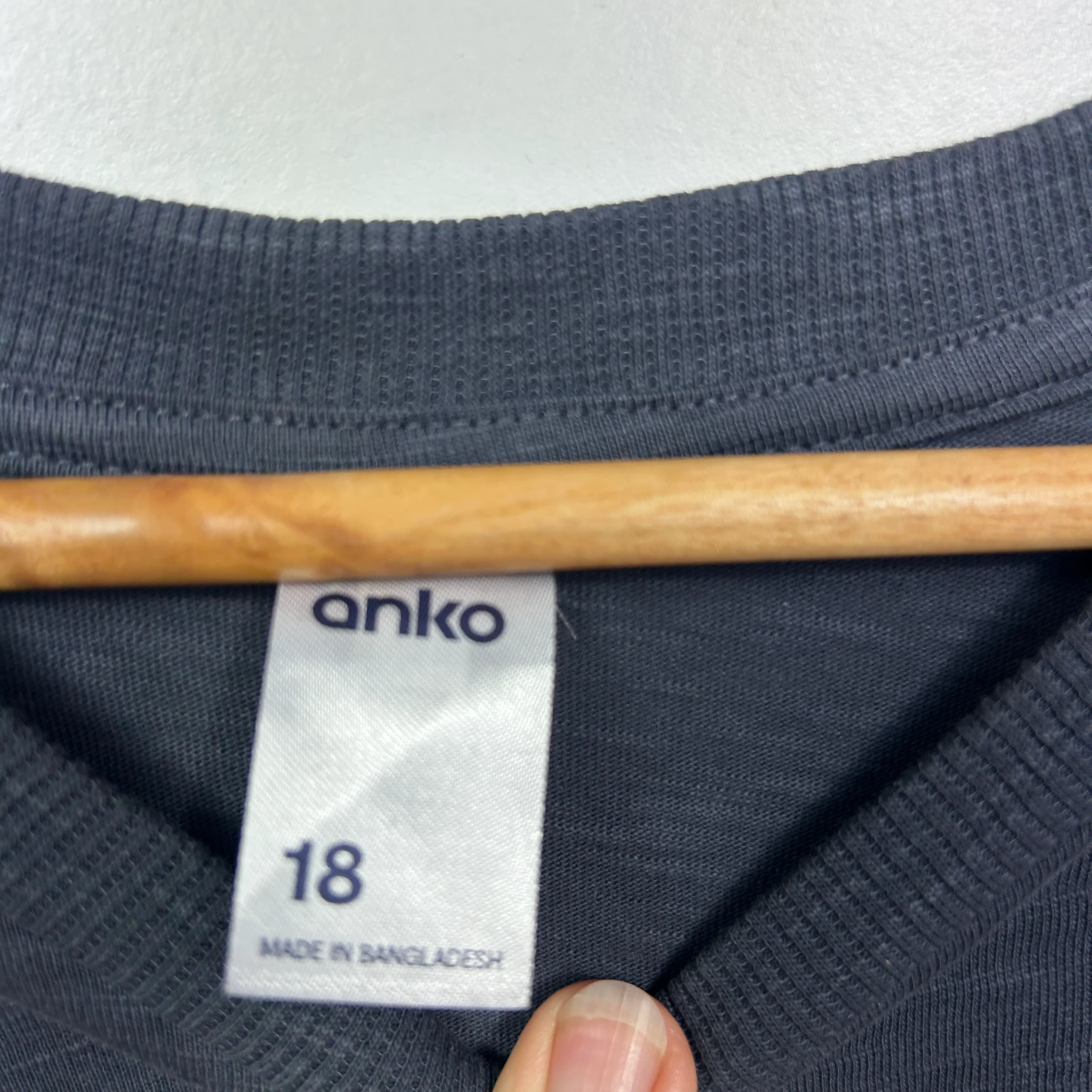 Anko Charcoal Khaki Colourblock Top - Size 18 - Image 4