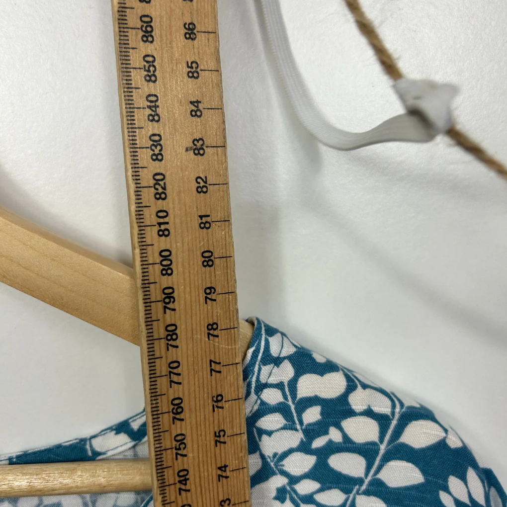 Anko Curve Teal & White Leaf Print Short Sleeve Top - Size 24 - Image 7