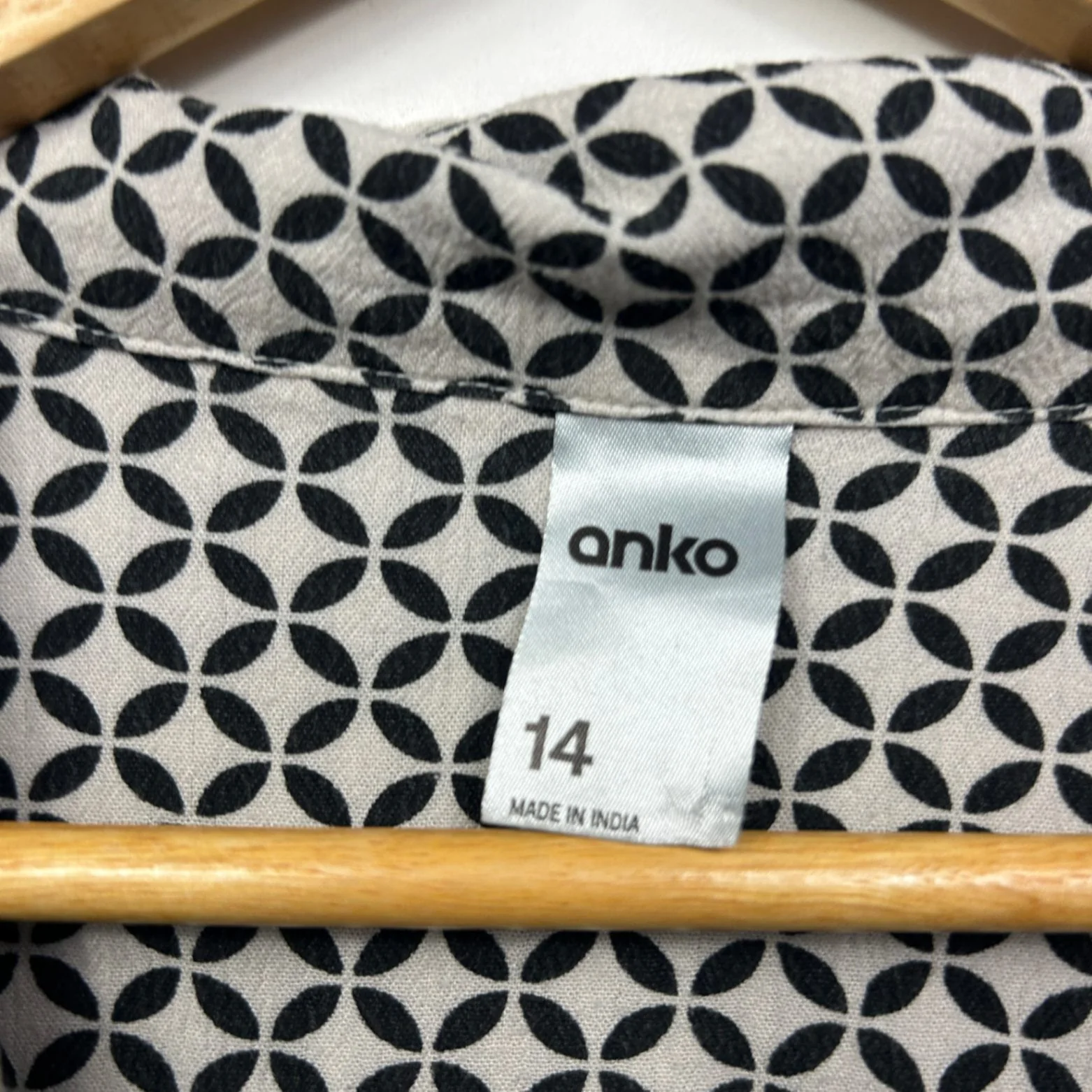 Anko Top Black White Viscose Long Sleeve Blouse Size 14 - Image 4