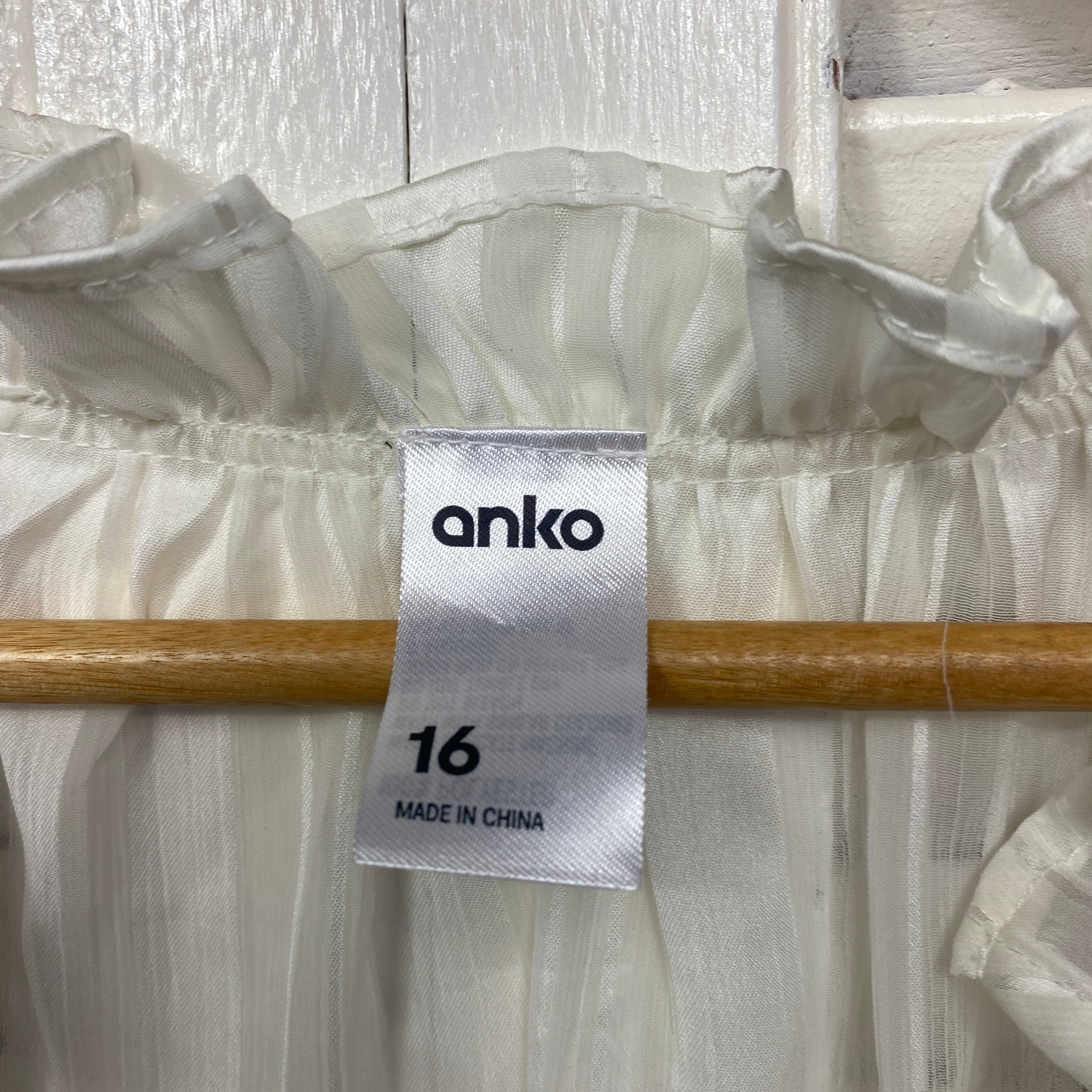 Anko Top Size 16 XL Short Sleeve Sheer Cream - Image 5