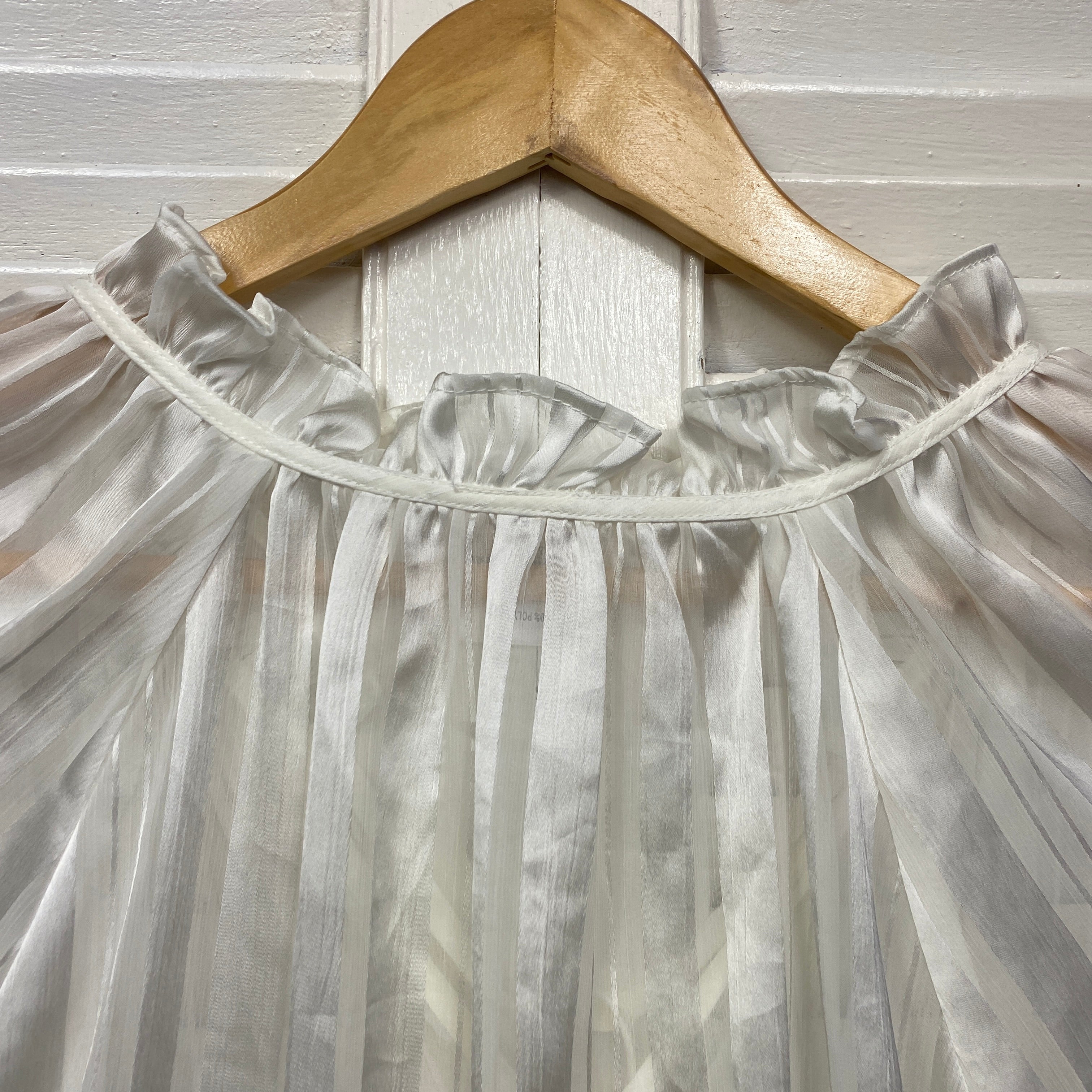 Anko Top Size 16 XL Short Sleeve Sheer Cream - Image 7