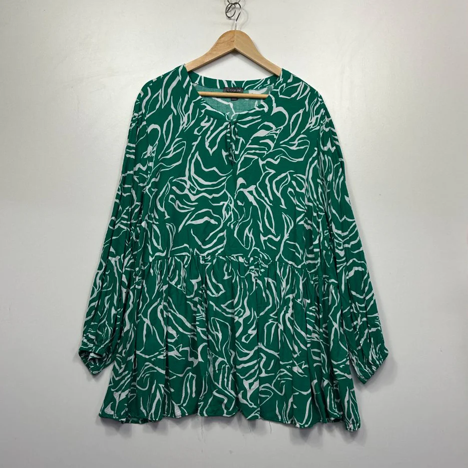 Autograph Green White Abstract Print Top - Size 18 - Image 4