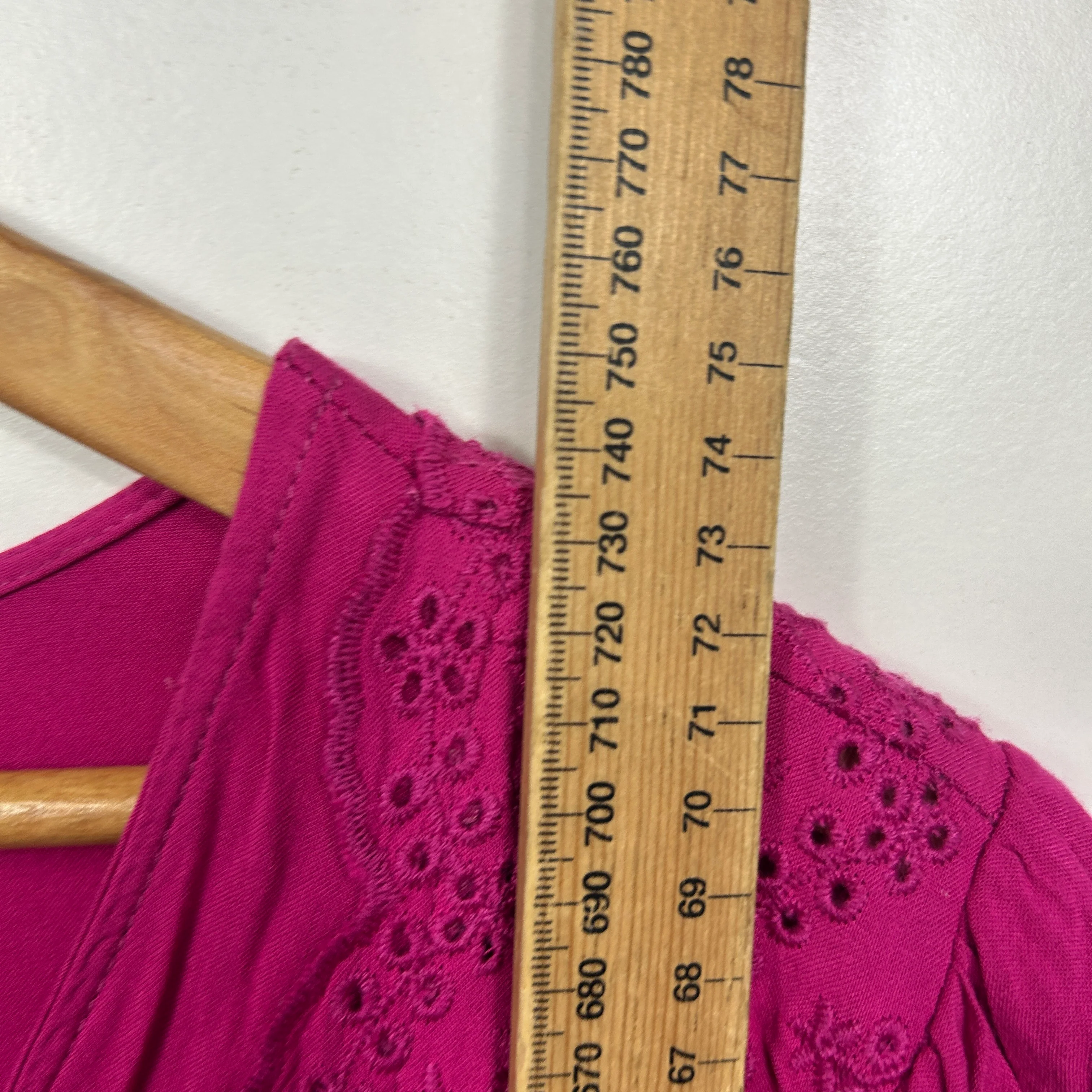 Autograph Magenta Broderie Top - Size 16/Small Plus - Image 6