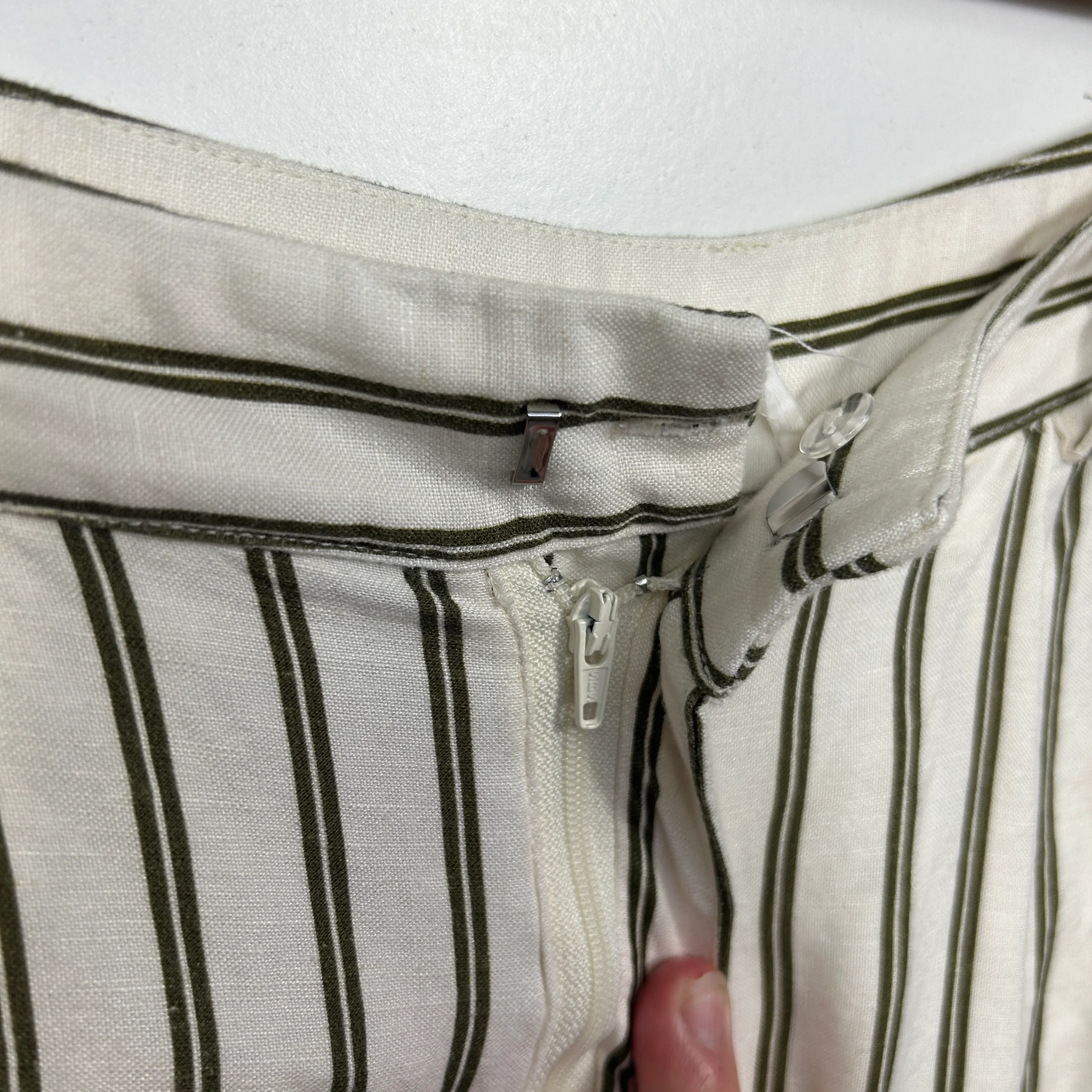 B Linen Striped Pants Size 14 - Image 3