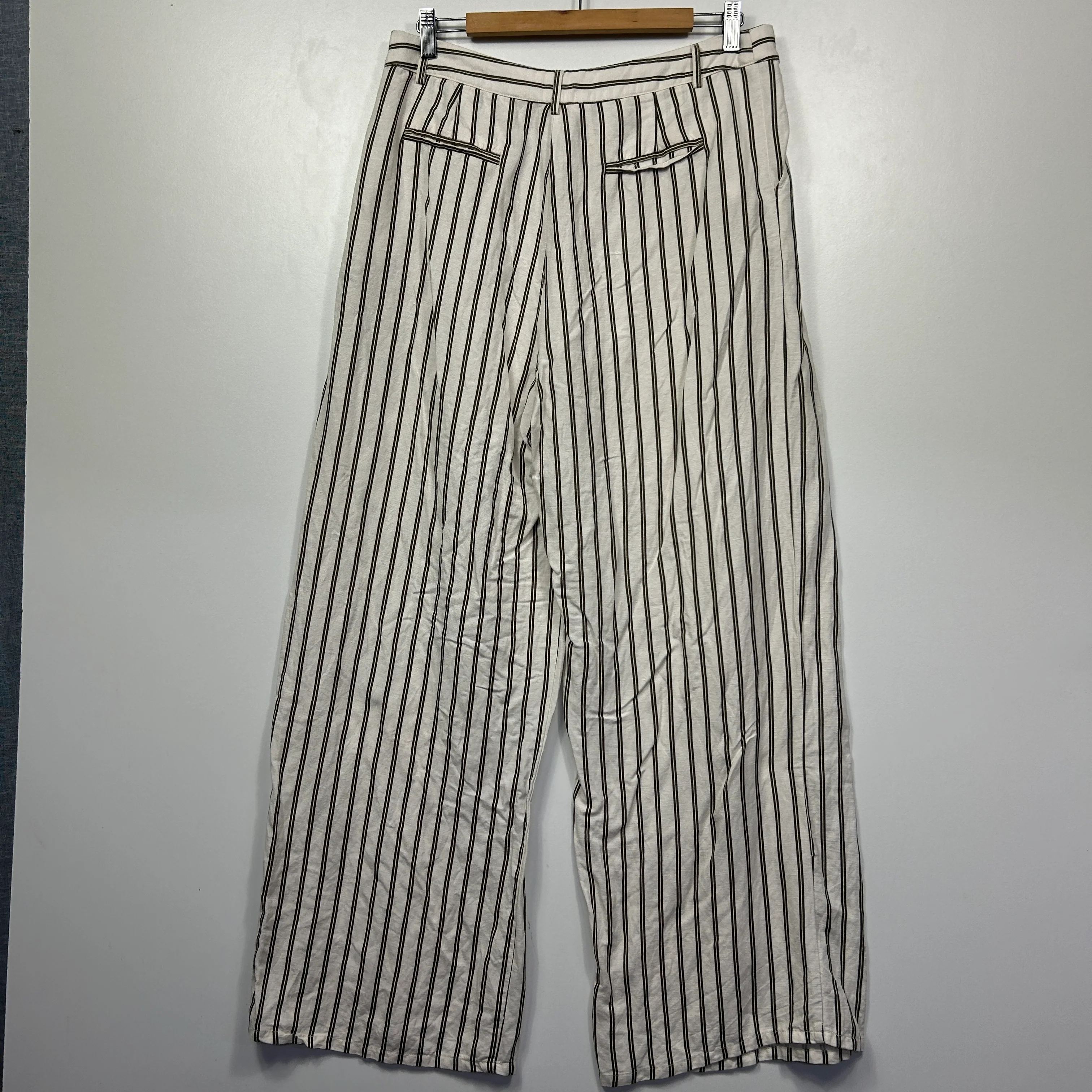B Linen Striped Pants Size 14 - Image 6