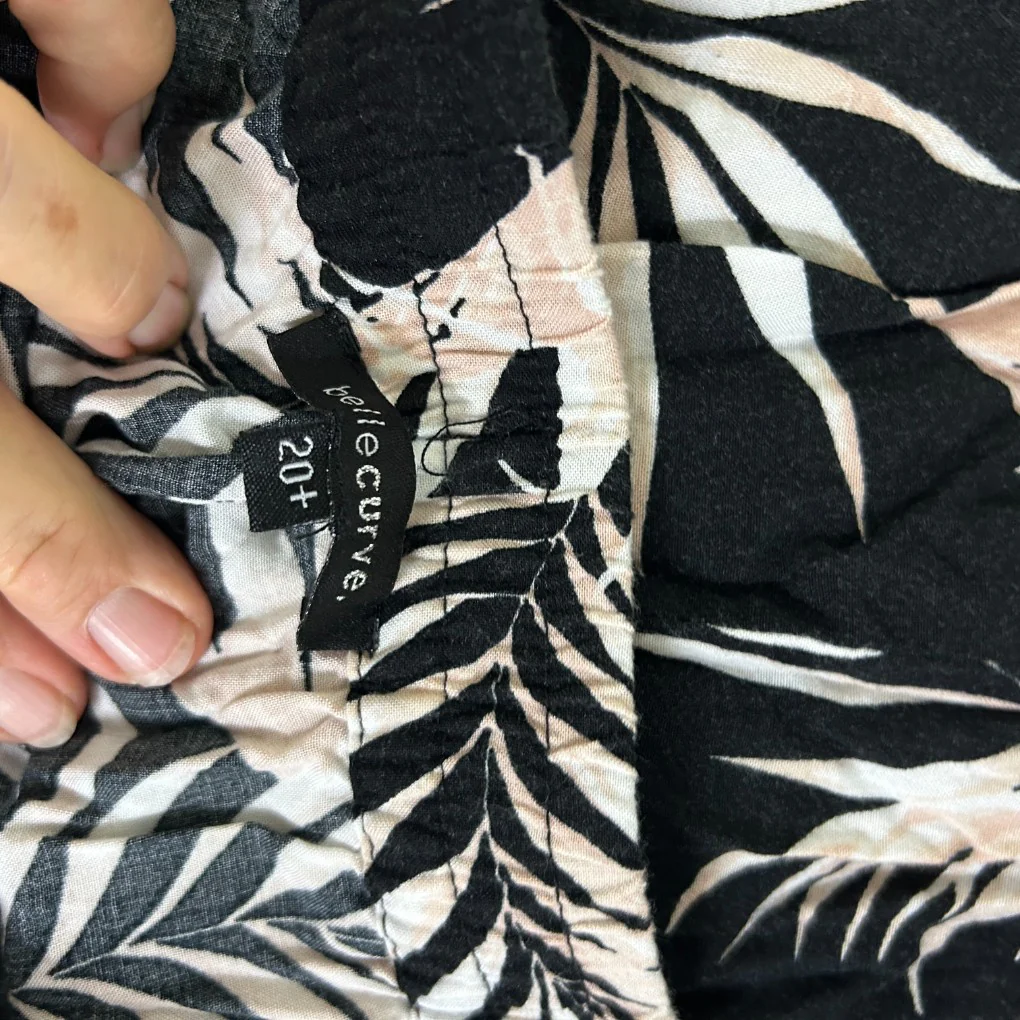 Belle Curve Floral Leaf Pants - Size 20 - Image 2