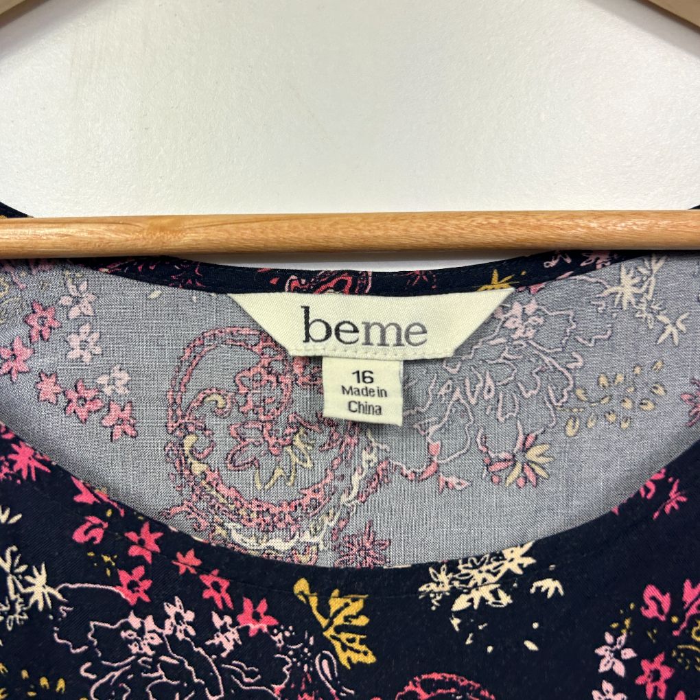 beme Navy Floral Paisley Top - Size 16 - Image 2