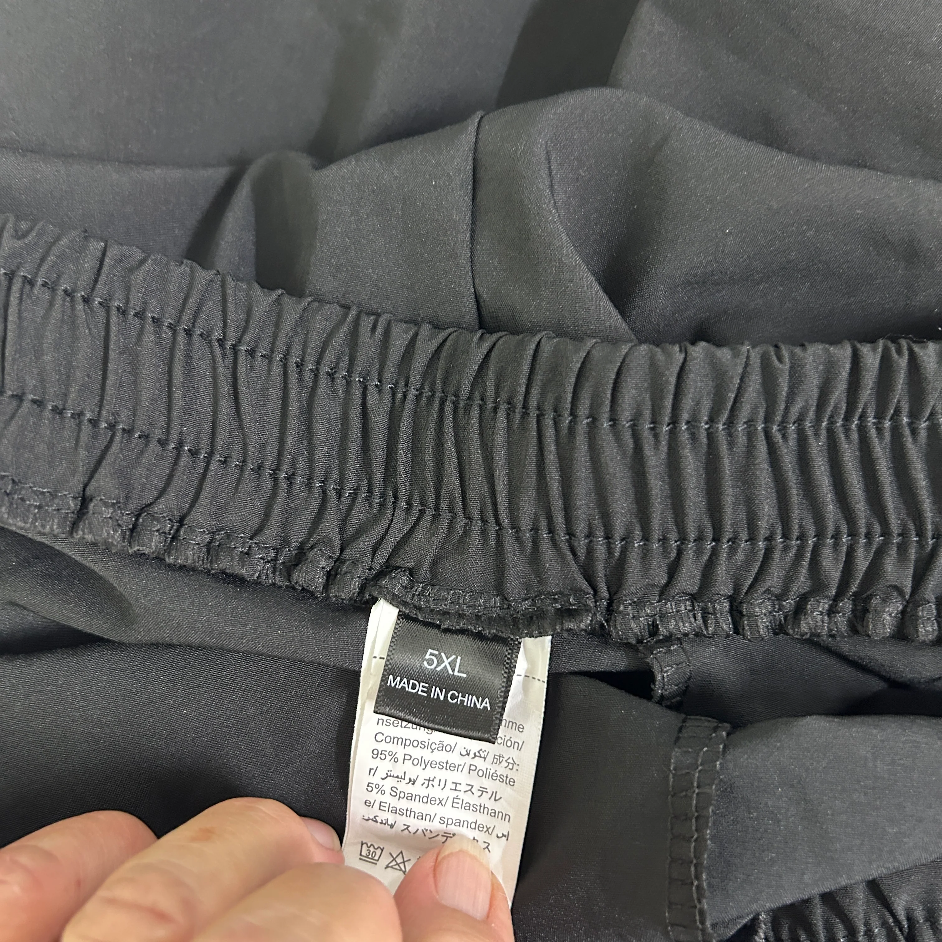 Black Activewear Cropped Pants Shorts - Size 5XL - Image 4