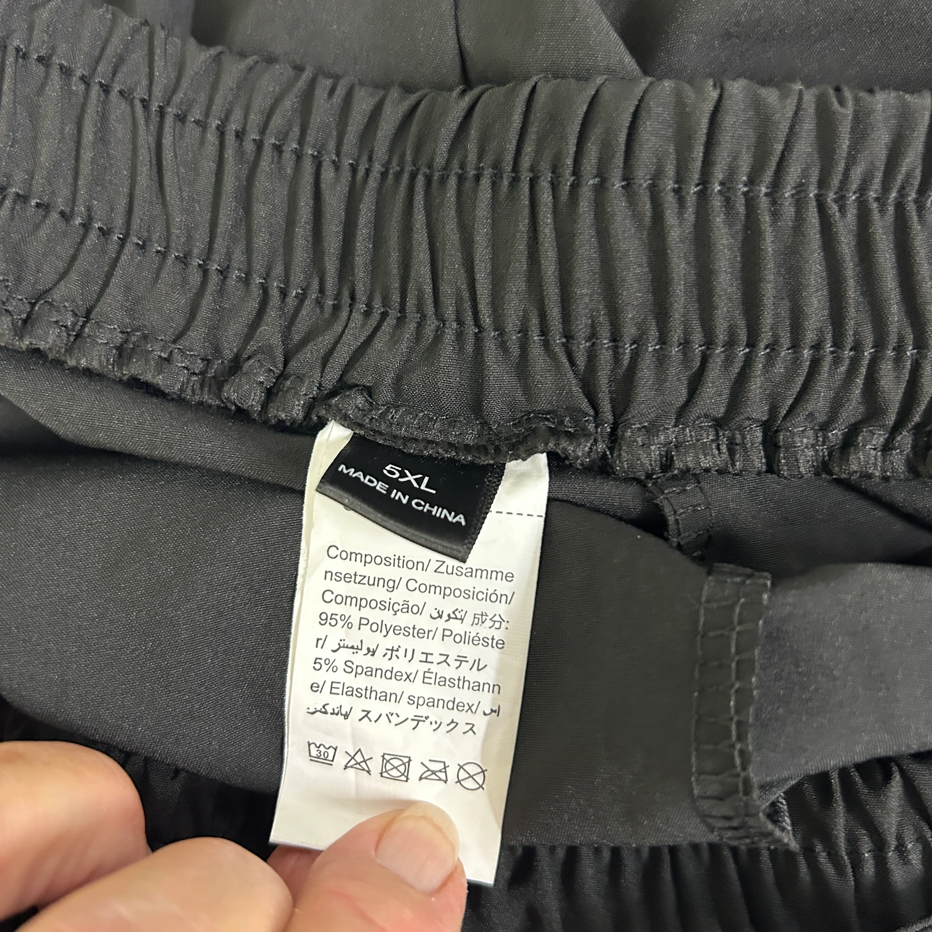 Black Activewear Cropped Pants Shorts - Size 5XL - Image 5