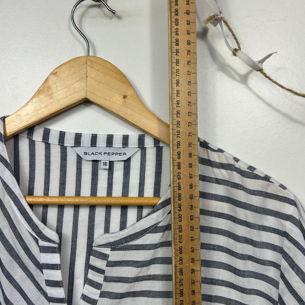 Black Pepper Grey Cotton Stripe Top - Size 16 - Image 5
