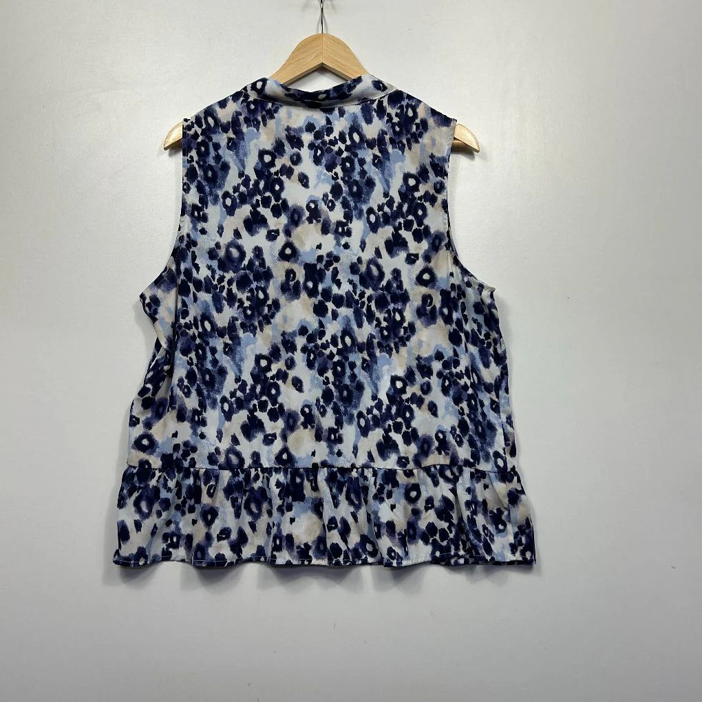Target Blue White Floral Peplum Top - Size 20 - Image 4