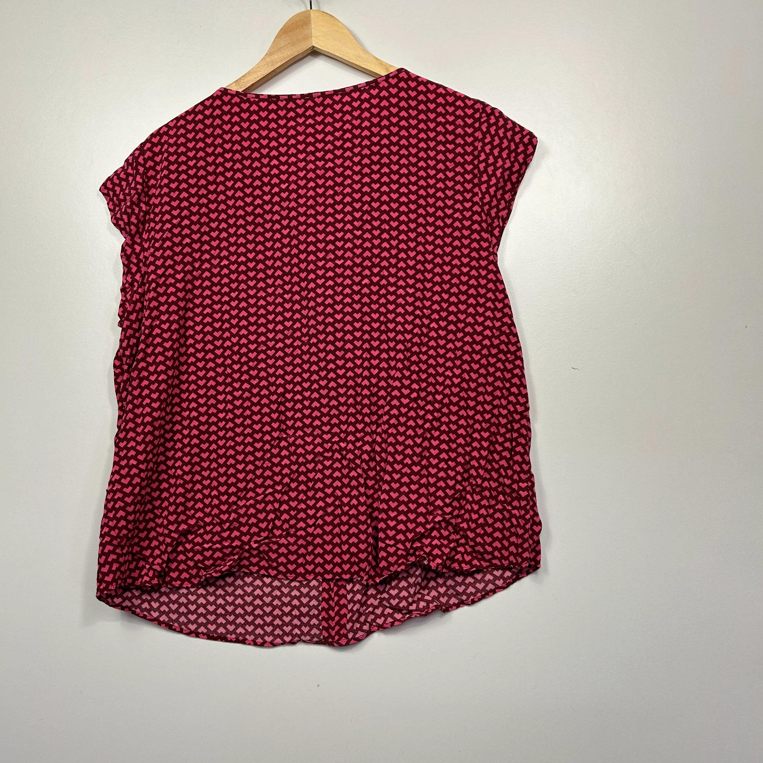 Boden Pink Geometric Print Top - Size 16 - Image 4