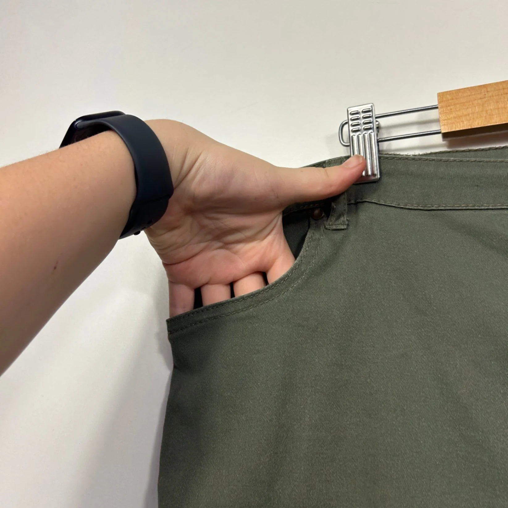 Breakers Womens Olive Green Cotton Bermuda Shorts Size 26 - Image 4