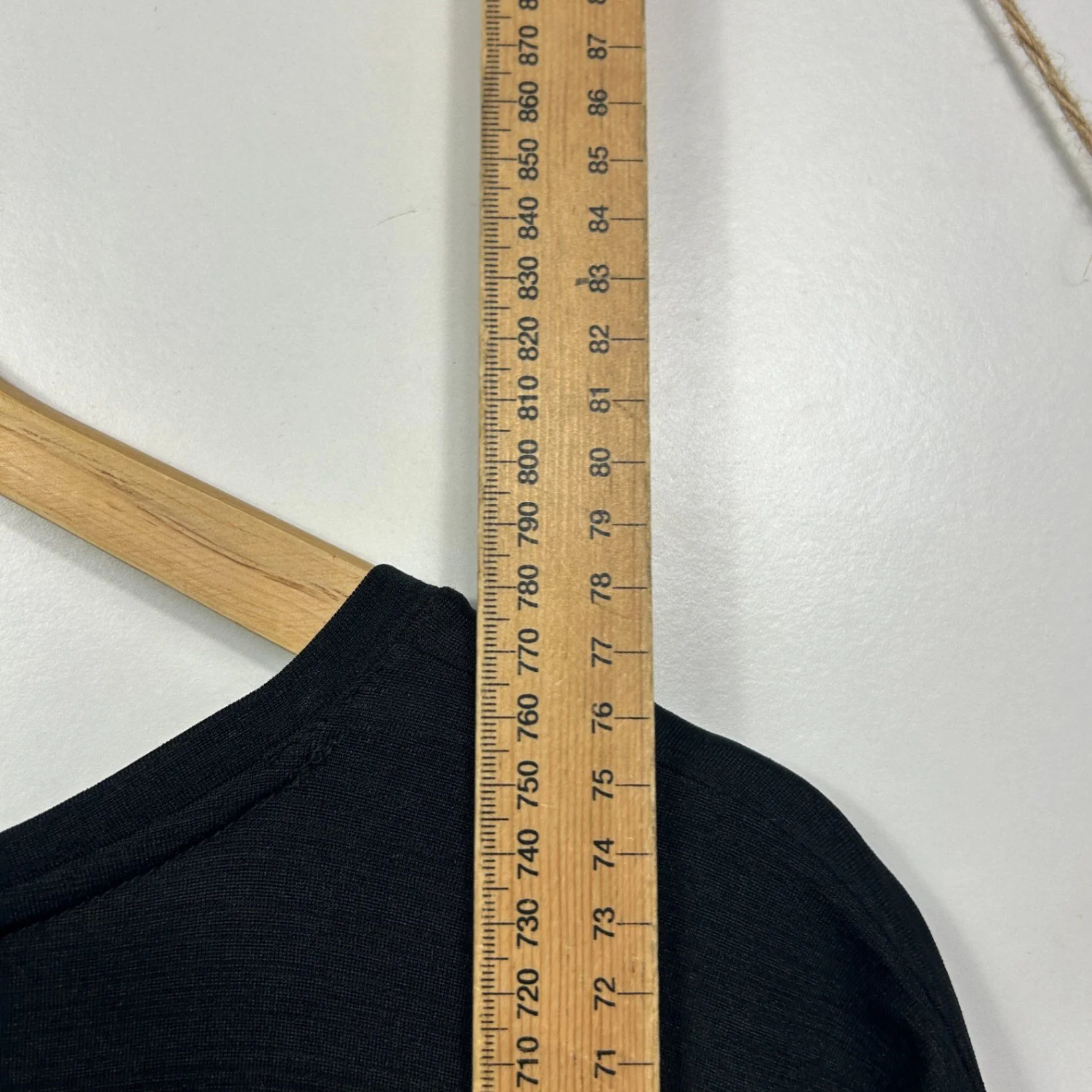 Circuit Curve Black Short Sleeve Activewear Top Size 16 - Image 4
