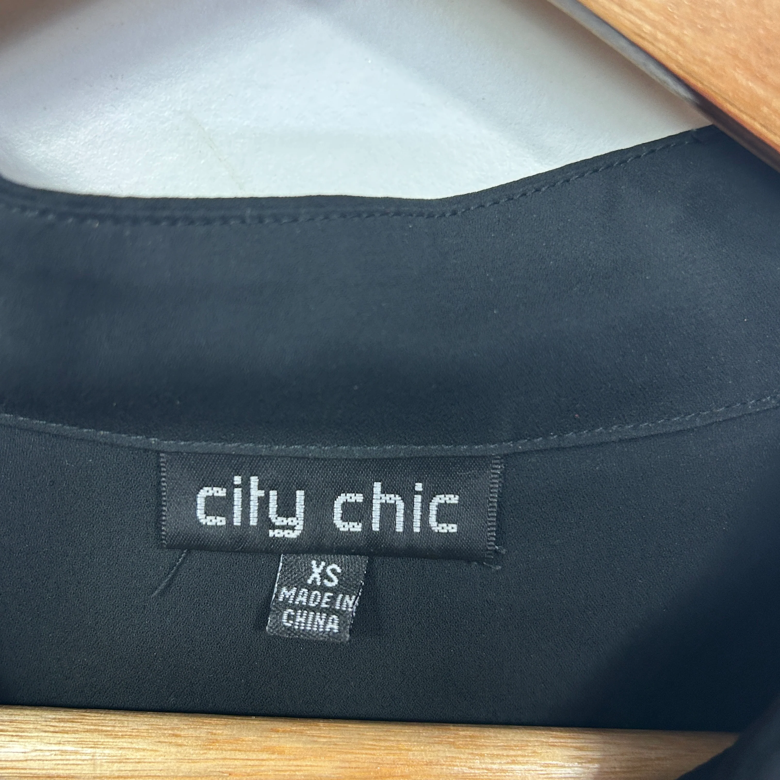 City Chic Black and White Shirt - Size 14/XS - Image 2