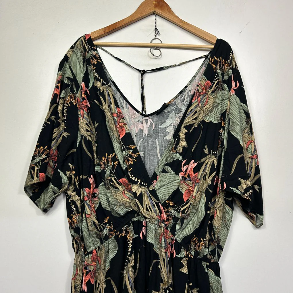 City Chic Black Floral Playsuit - Size 20/L - Image 4