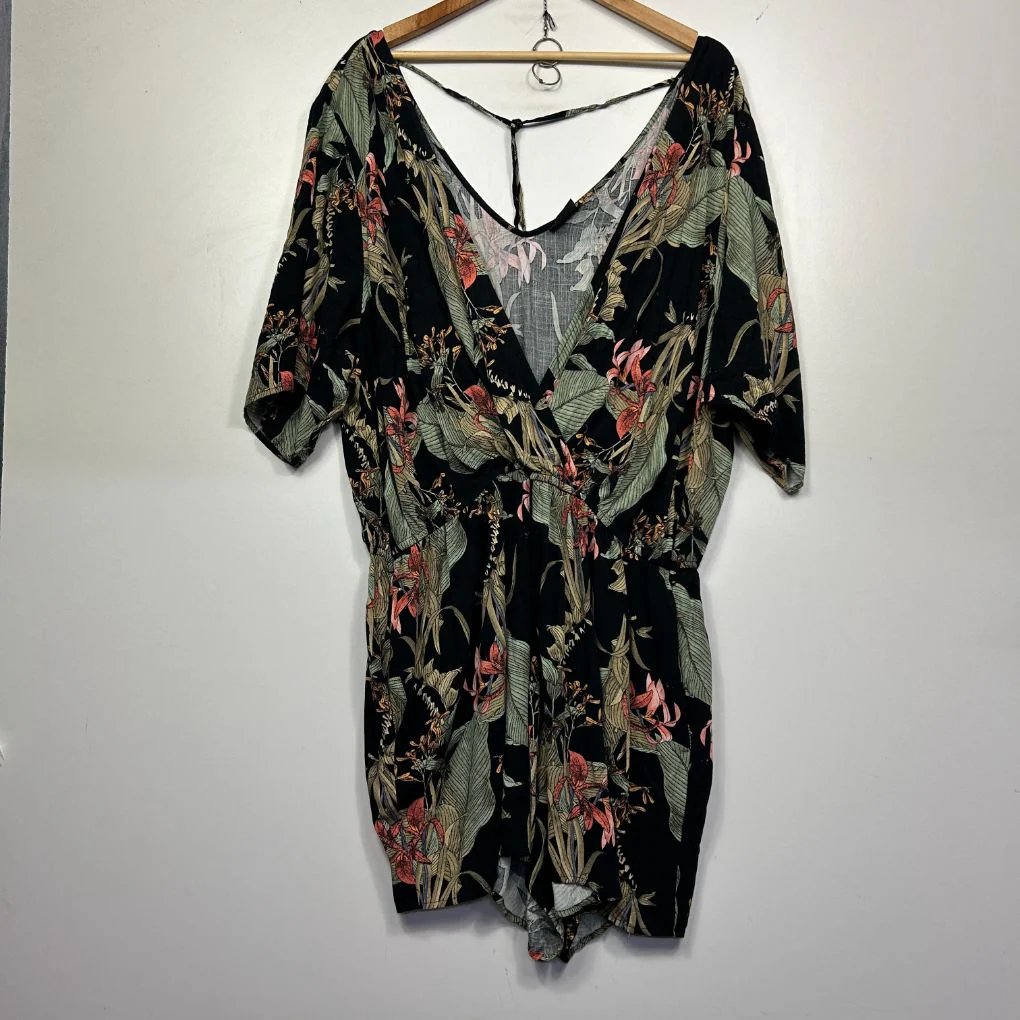 City Chic Black Floral Playsuit - Size 20/L - Image 6