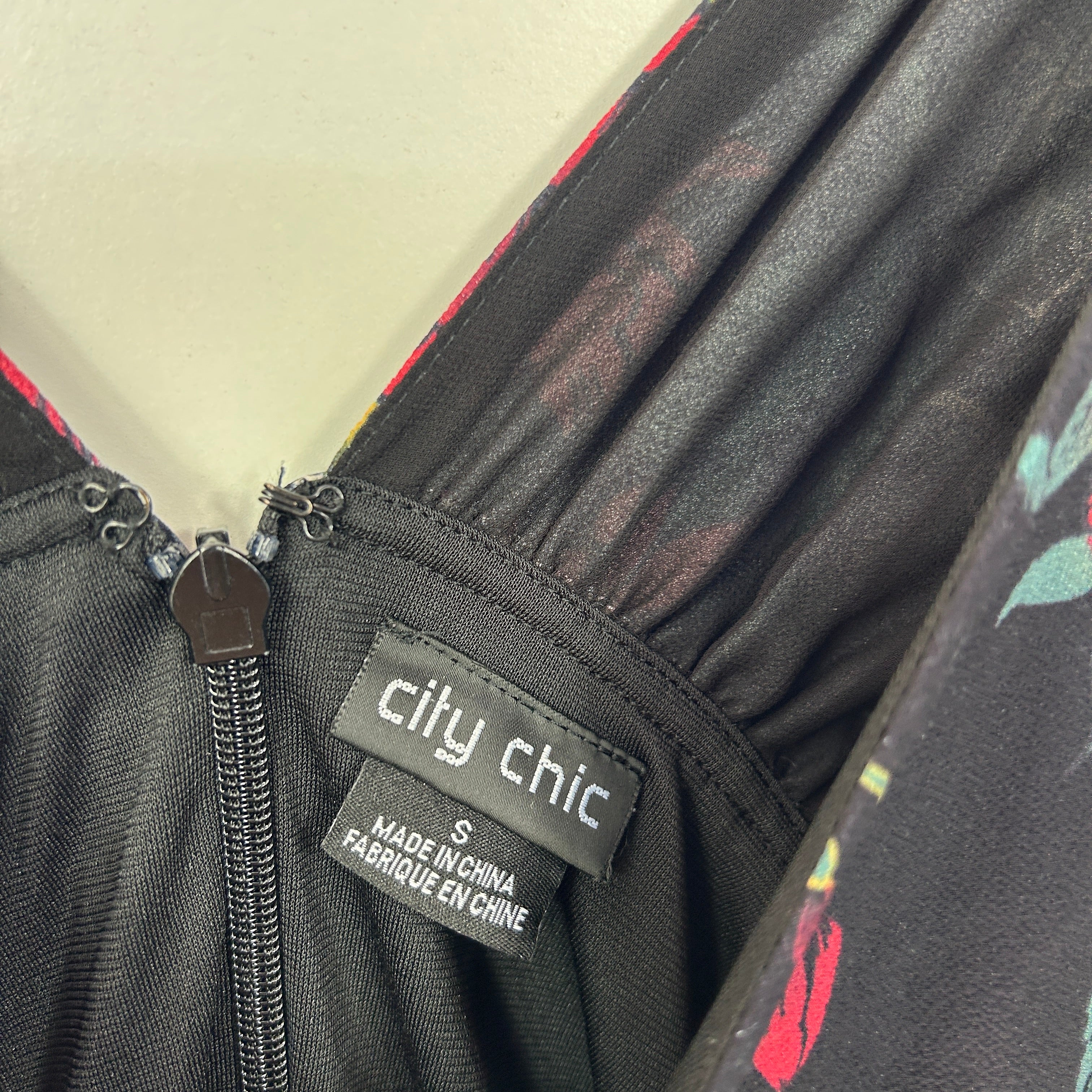 City Chic Black Floral Print Jumpsuit - Size 16 - Image 6