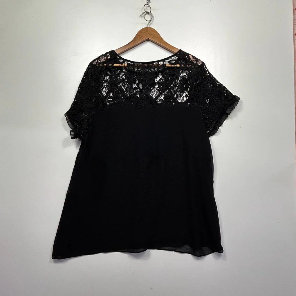 City Chic Black Lace Top - Size 18/M - Image 4