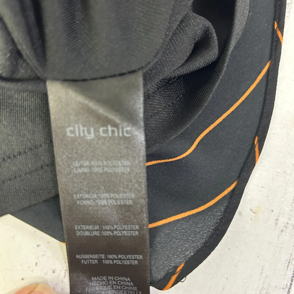 City Chic Black Skirt - Size 20/L - Image 3