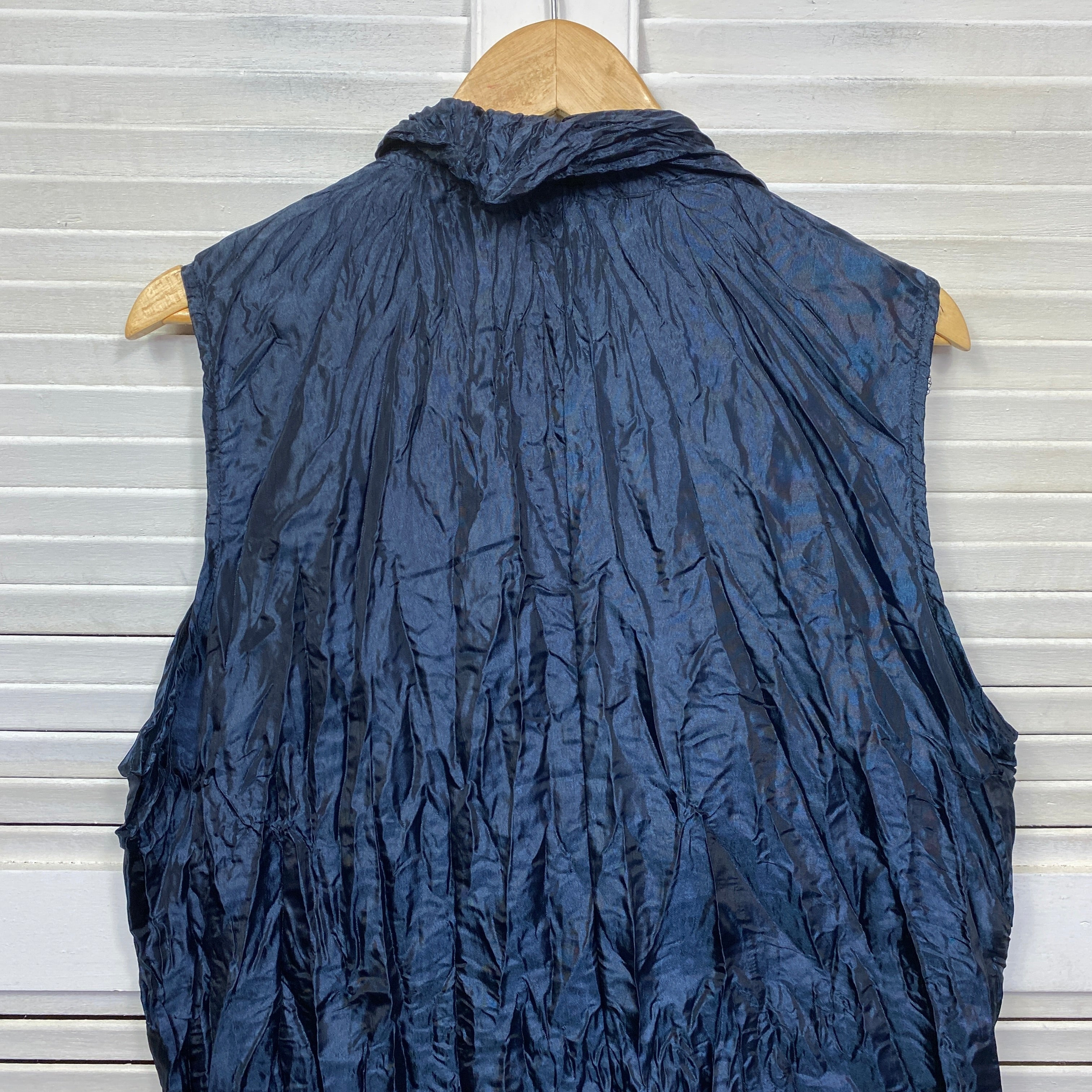 Clarity Top Size XL 16 Sleeveless Navy Blue Crinkle - Image 6