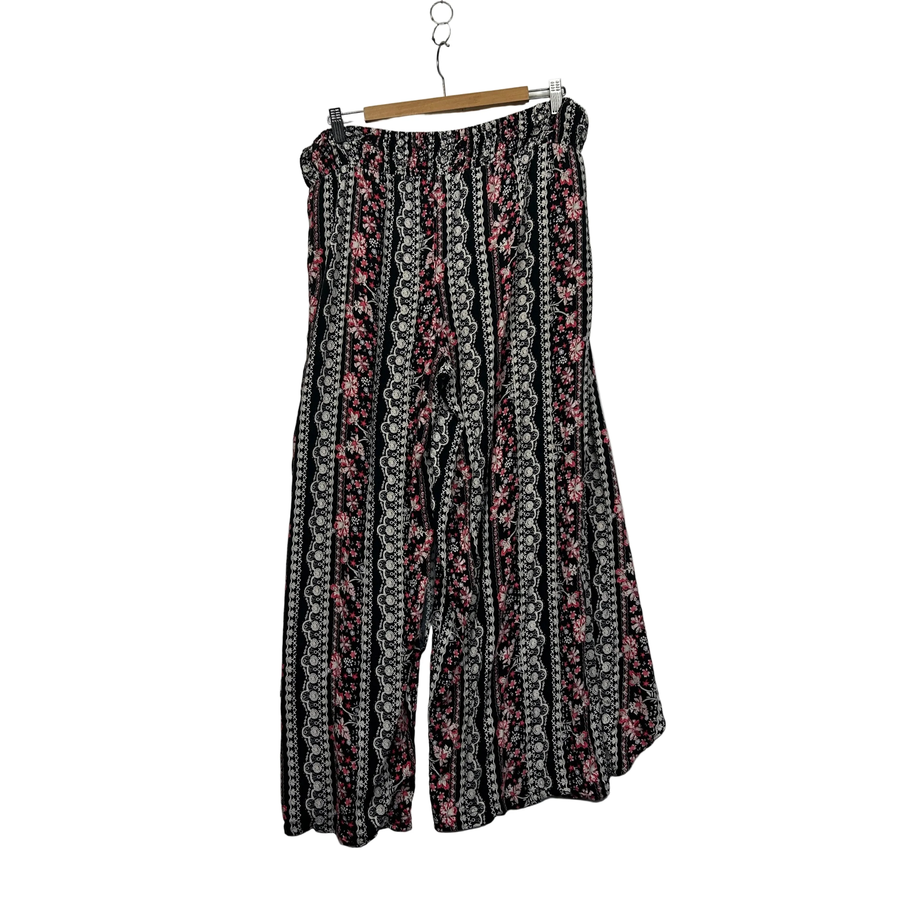 Crossroads Black Floral Print Pants - Size 16 - Image 2