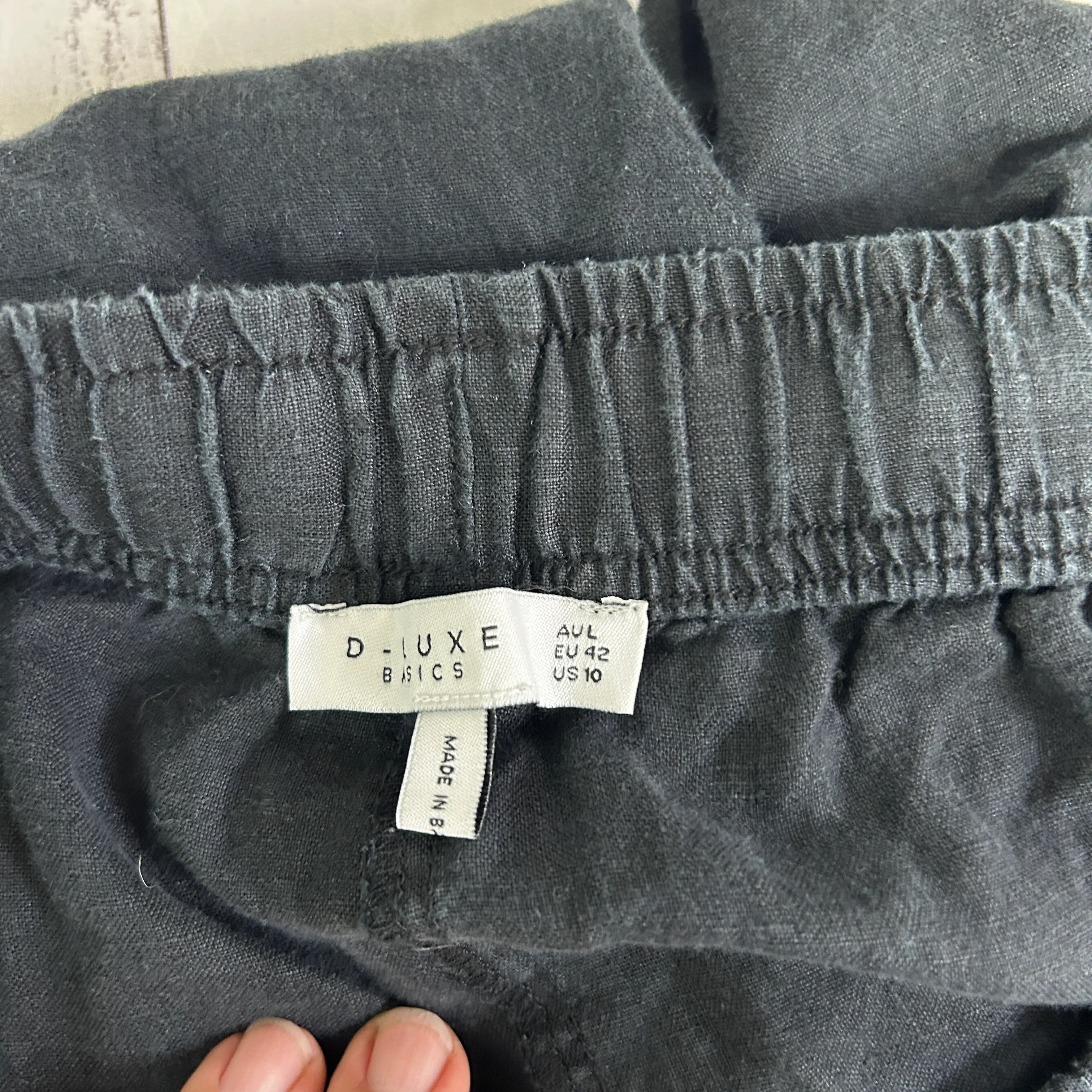 D-luxe Decjuba Basics Black Linen Pants - Size L - Image 4