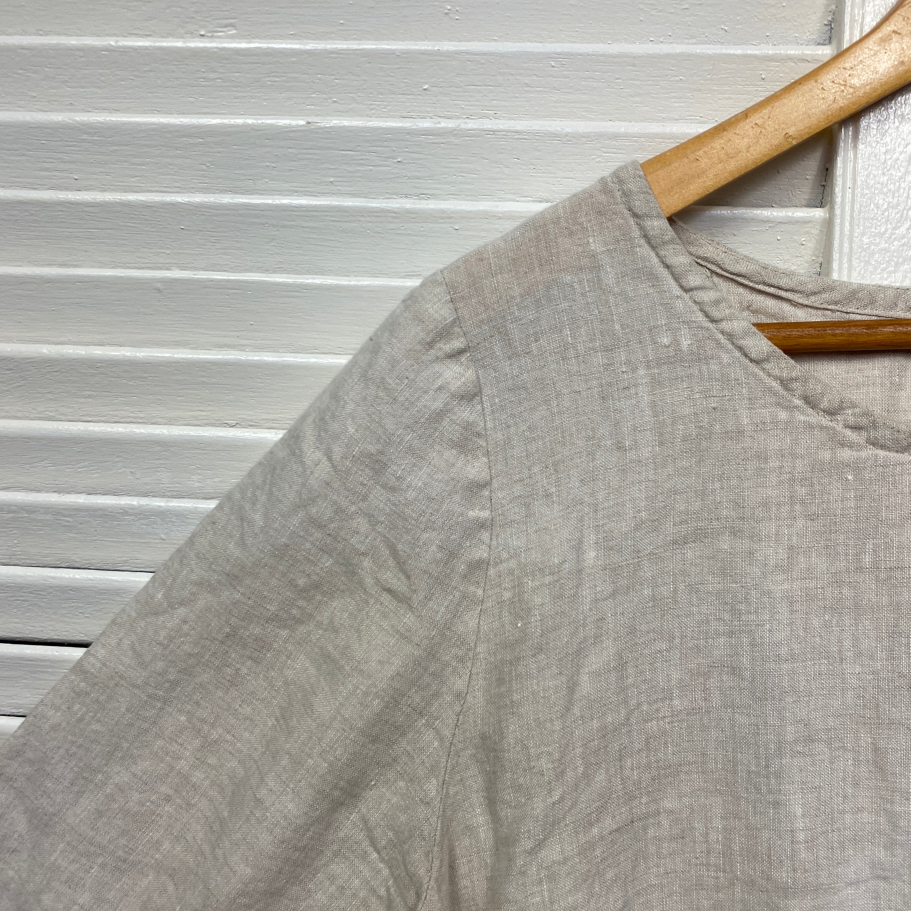 Daronne Linen Top Size 14 Biege Australian Designer - Image 3