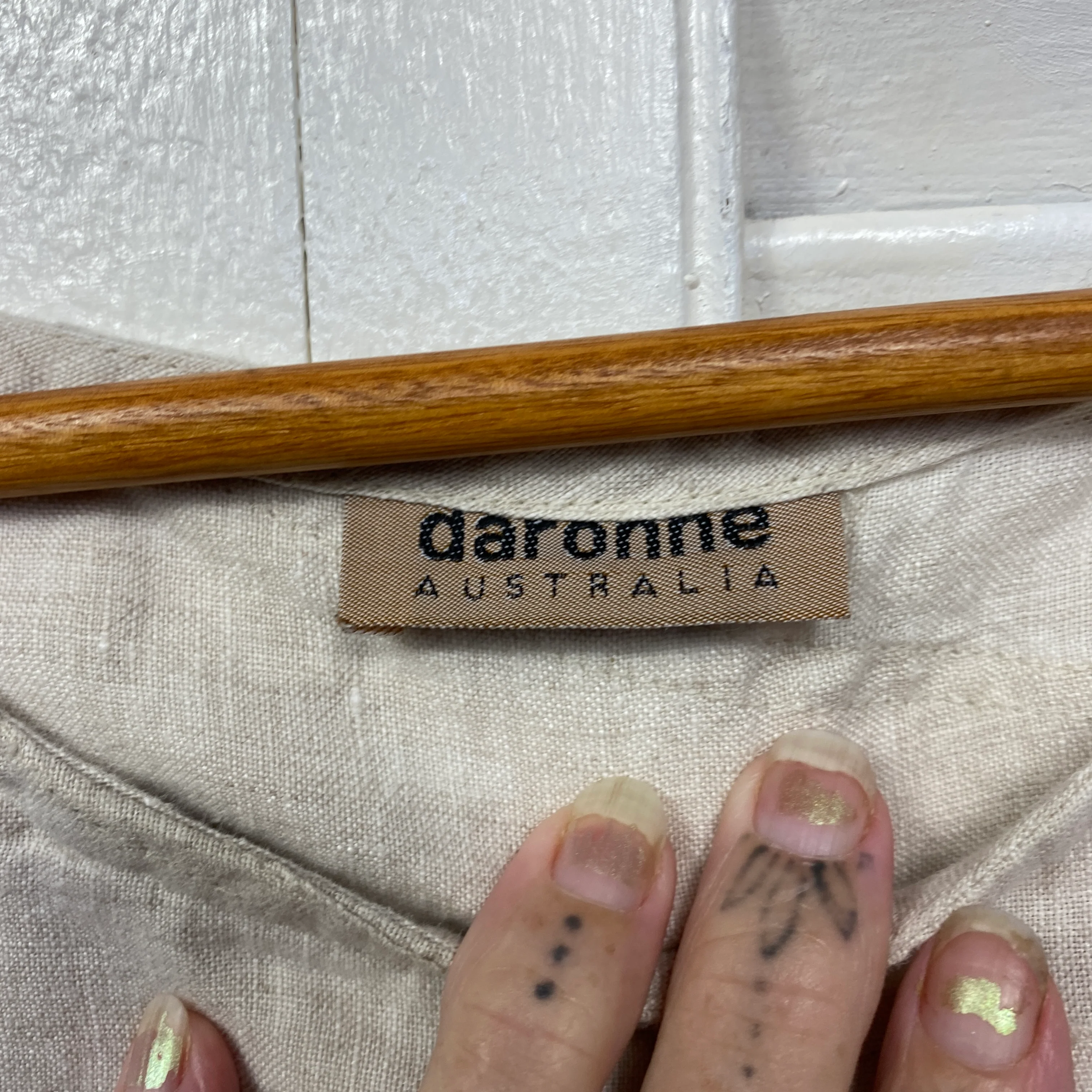 Daronne Linen Top Size 14 Biege Australian Designer - Image 4