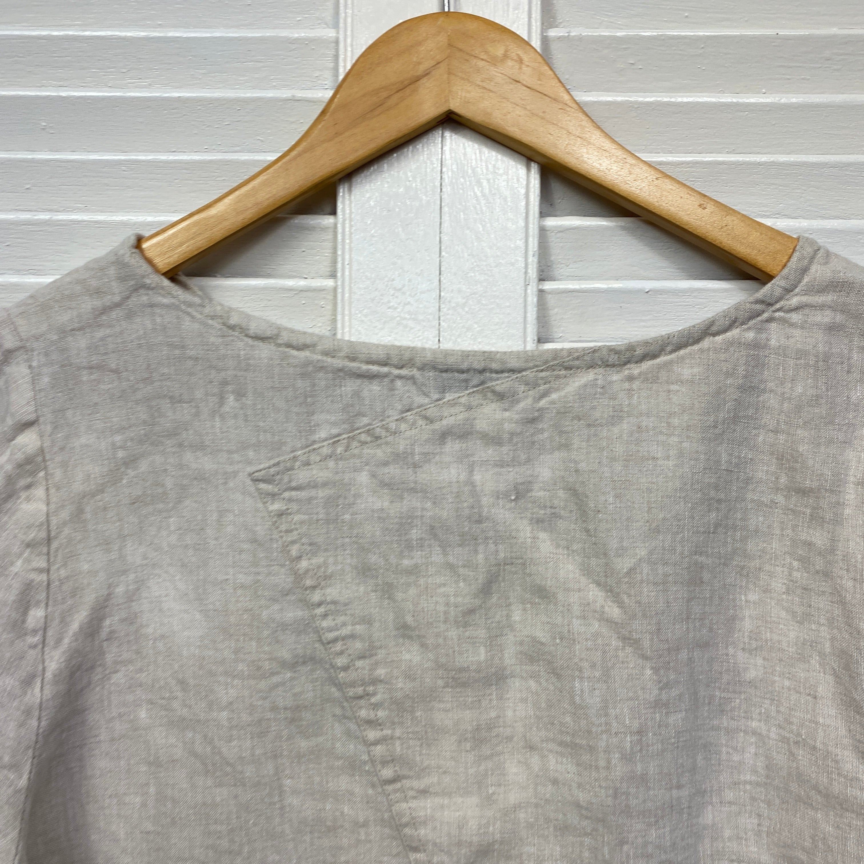 Daronne Linen Top Size 14 Biege Australian Designer - Image 6
