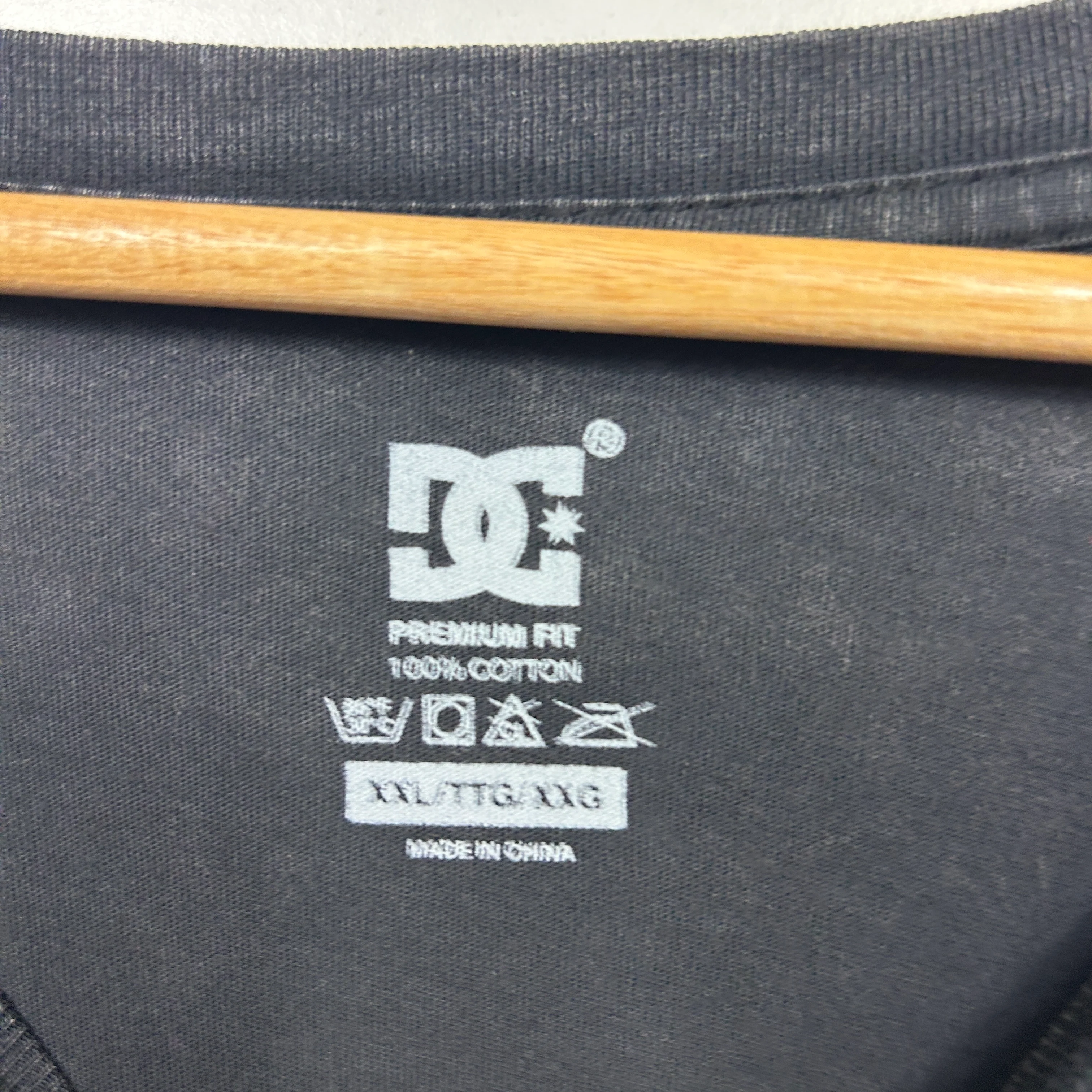 DC Black Long Sleeve Graphic Tee - Size XXL - Image 2