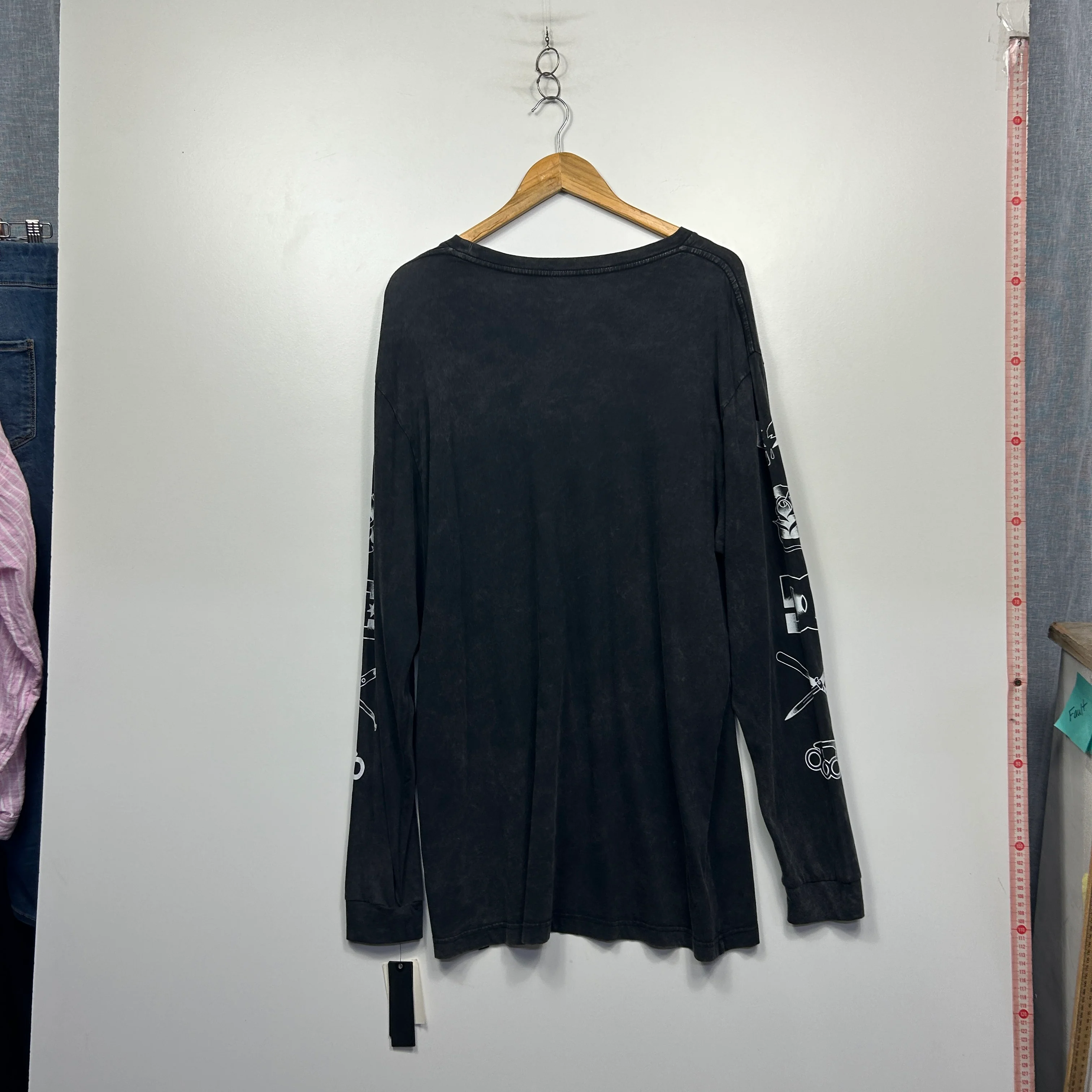 DC Black Long Sleeve Graphic Tee - Size XXL - Image 4