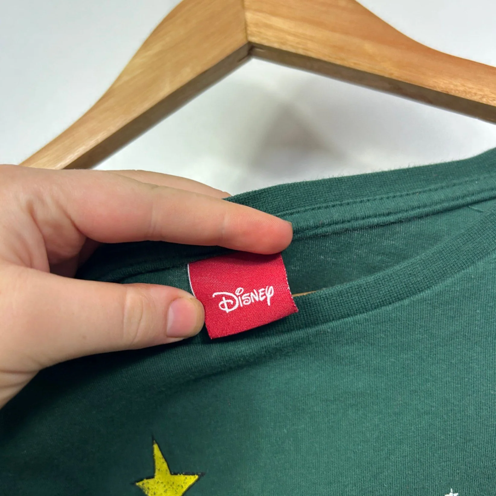 Disney Green Cotton Short Sleeve Grumpy Christmas T-shirt Size Large - Image 3