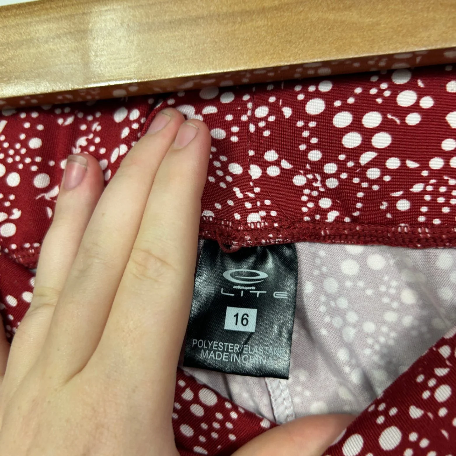 Elite Activewear Red White Leggings Size 16 - Image 4