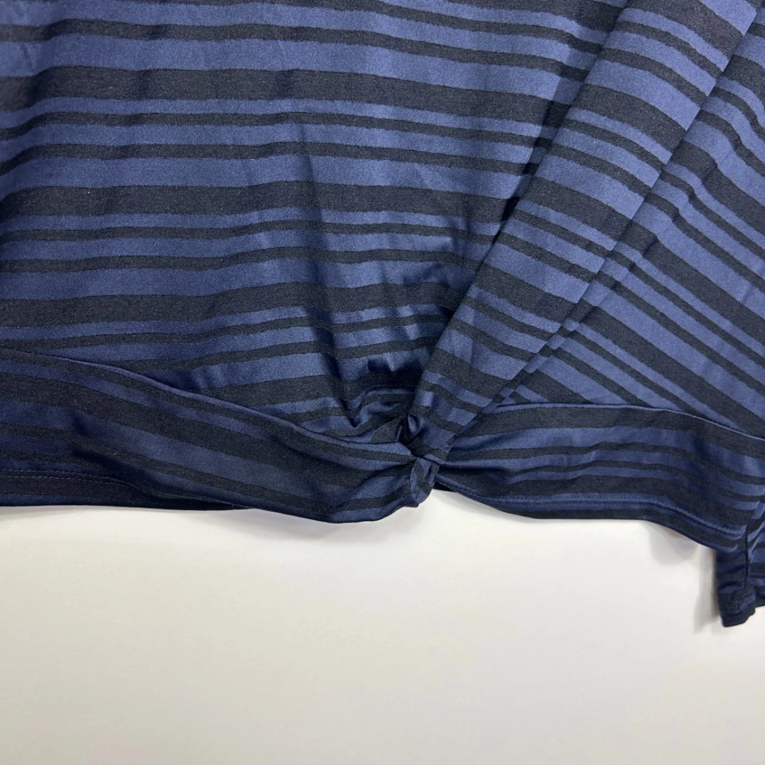 Elite Navy Blue Long Sleeve Front Twist Activewear Casual Top Size 16 - Image 4