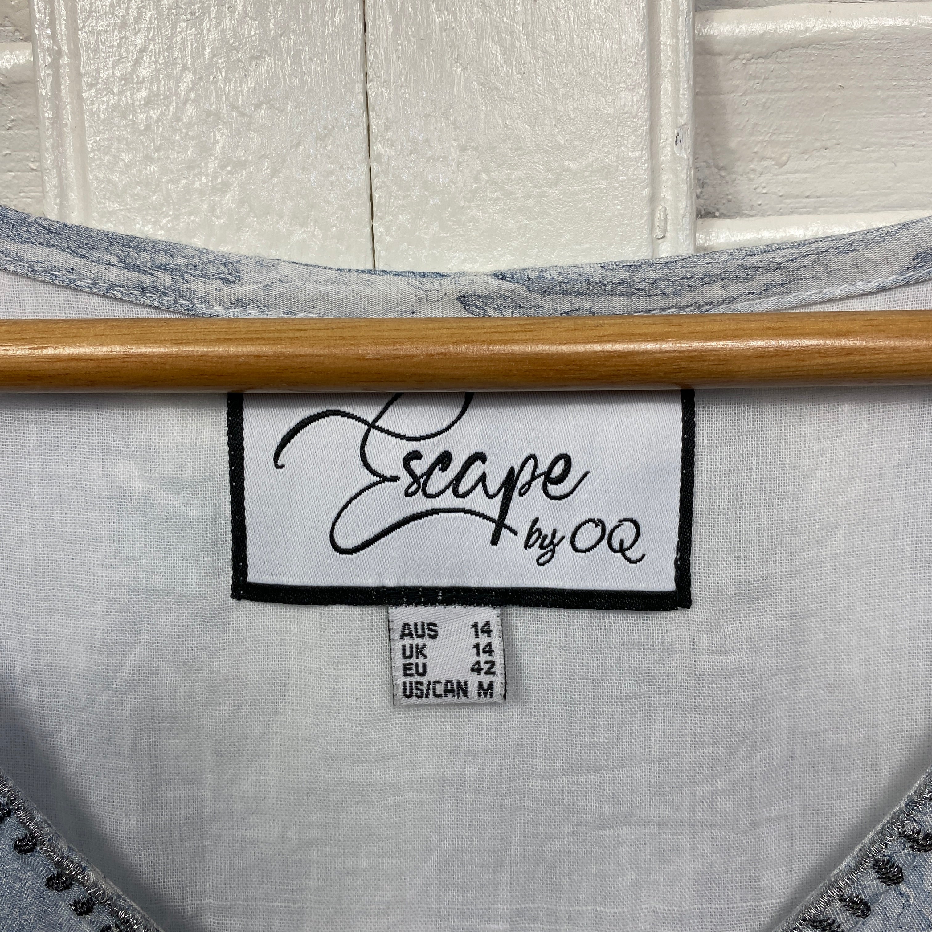 Escape by OQ Dress Size 14 Sleeveless Blue Rayon - Image 4