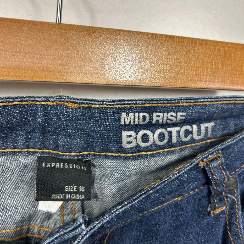 Expression Blue Denim Mid Rise Bootcut Jeans - Size 16 - Image 4