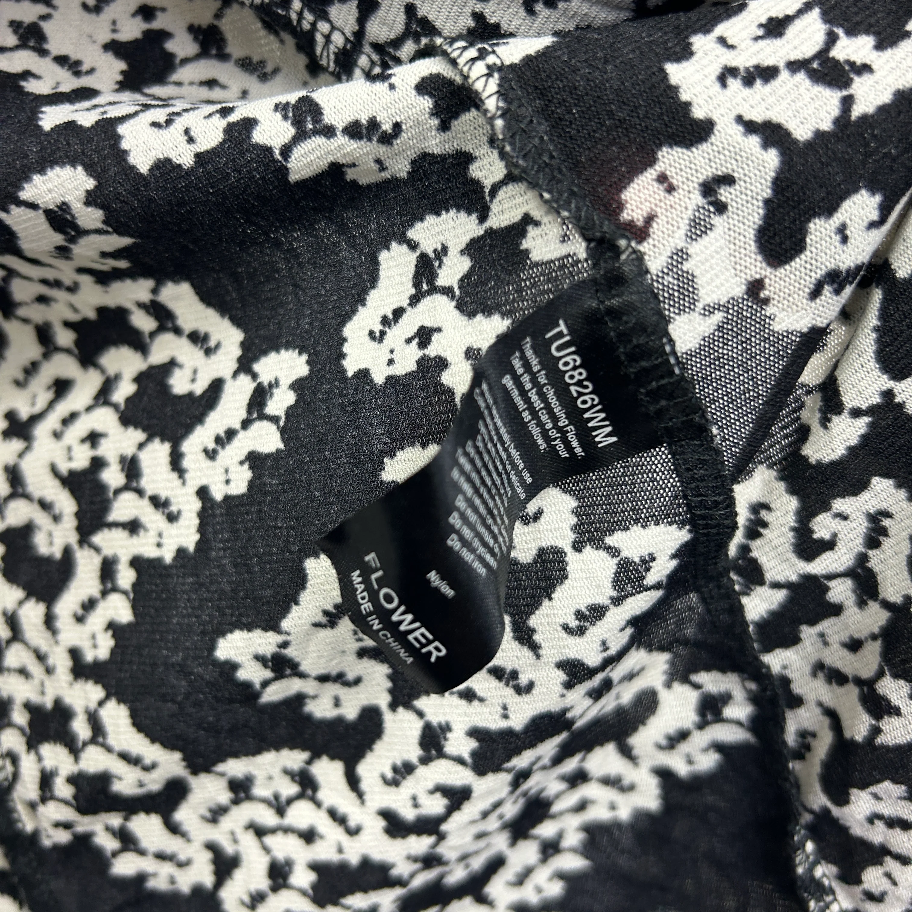 Flower Black White Floral Duster Jacket  - Size 14 - Image 3