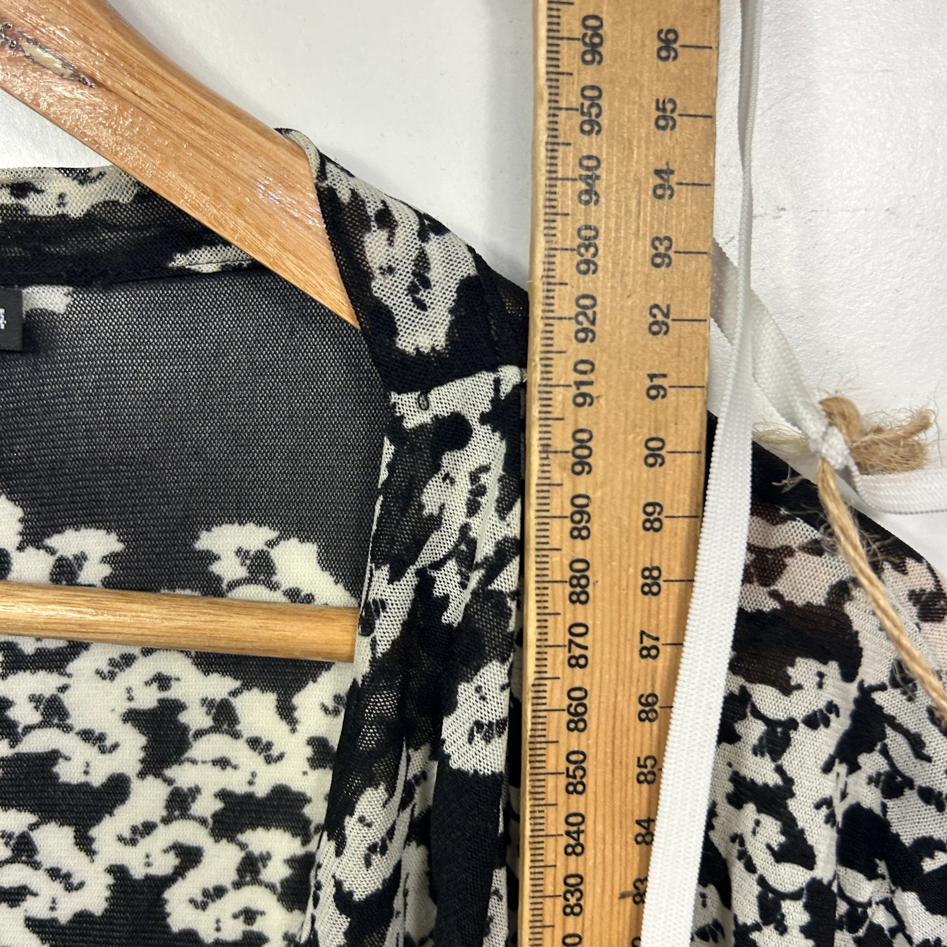 Flower Black White Floral Duster Jacket  - Size 14 - Image 6