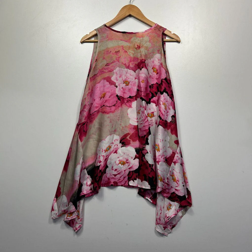 Flower Pink Floral Asymmetric Hem Top - Size 12 - Image 3