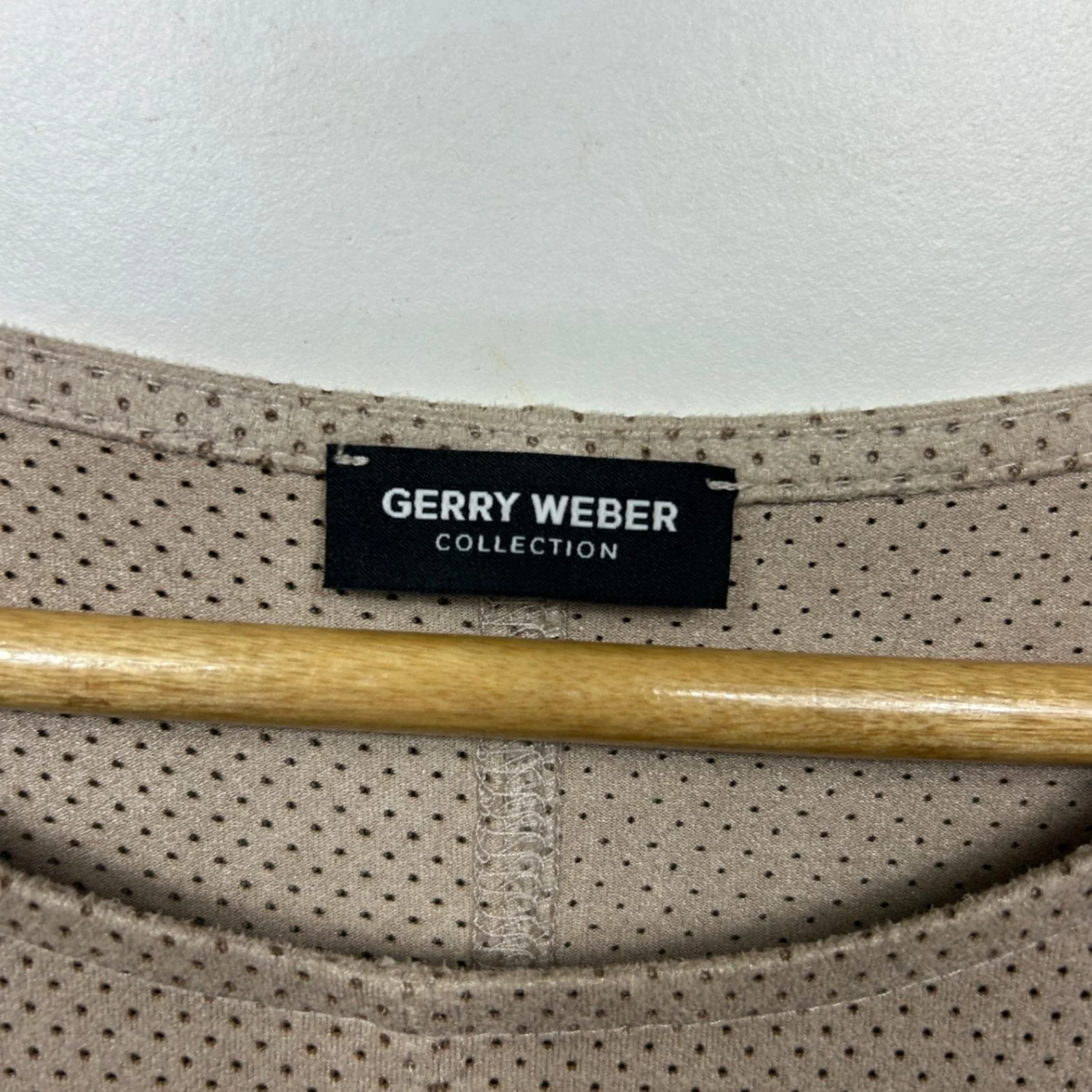 Gerry Weber Top Size 14 Beige Short Sleeve - Image 2