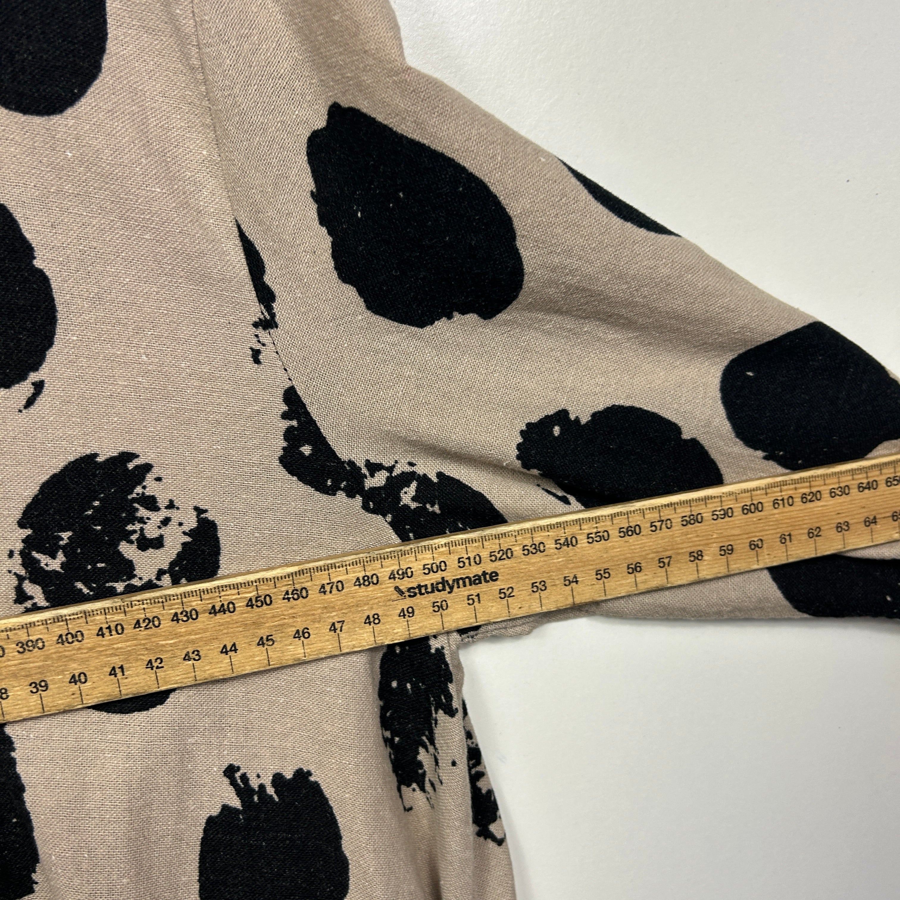 Hourglass Beige Black Spot Print Linen Blend Top - Size 14 - Image 6