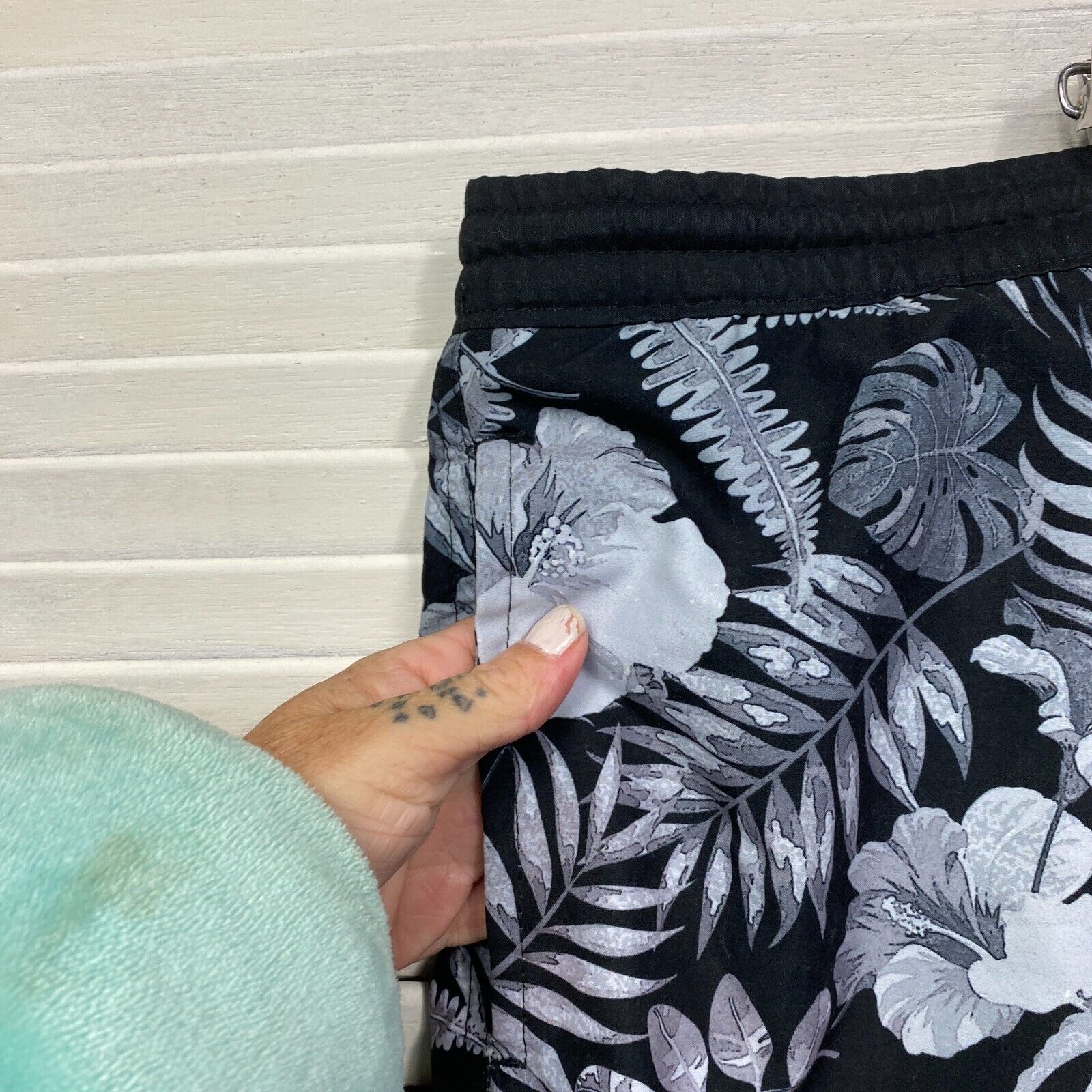 Iconic Soul Board Shorts Size 137 Swim Multicoloured Floral Hawaiian Big Tall - Image 3