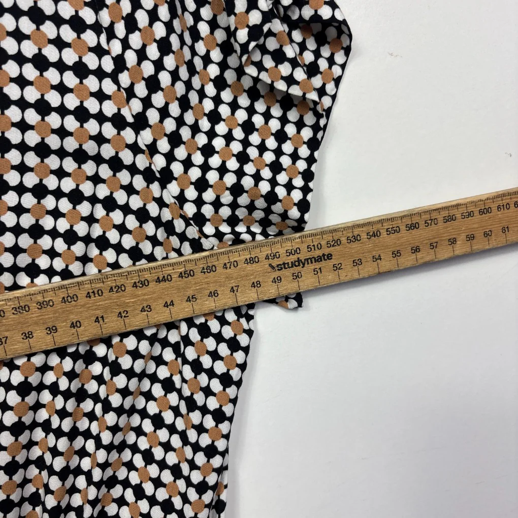 Jacqui E Black and Tan Geometric Dot V-Neck Dress - Size 16 - Image 5
